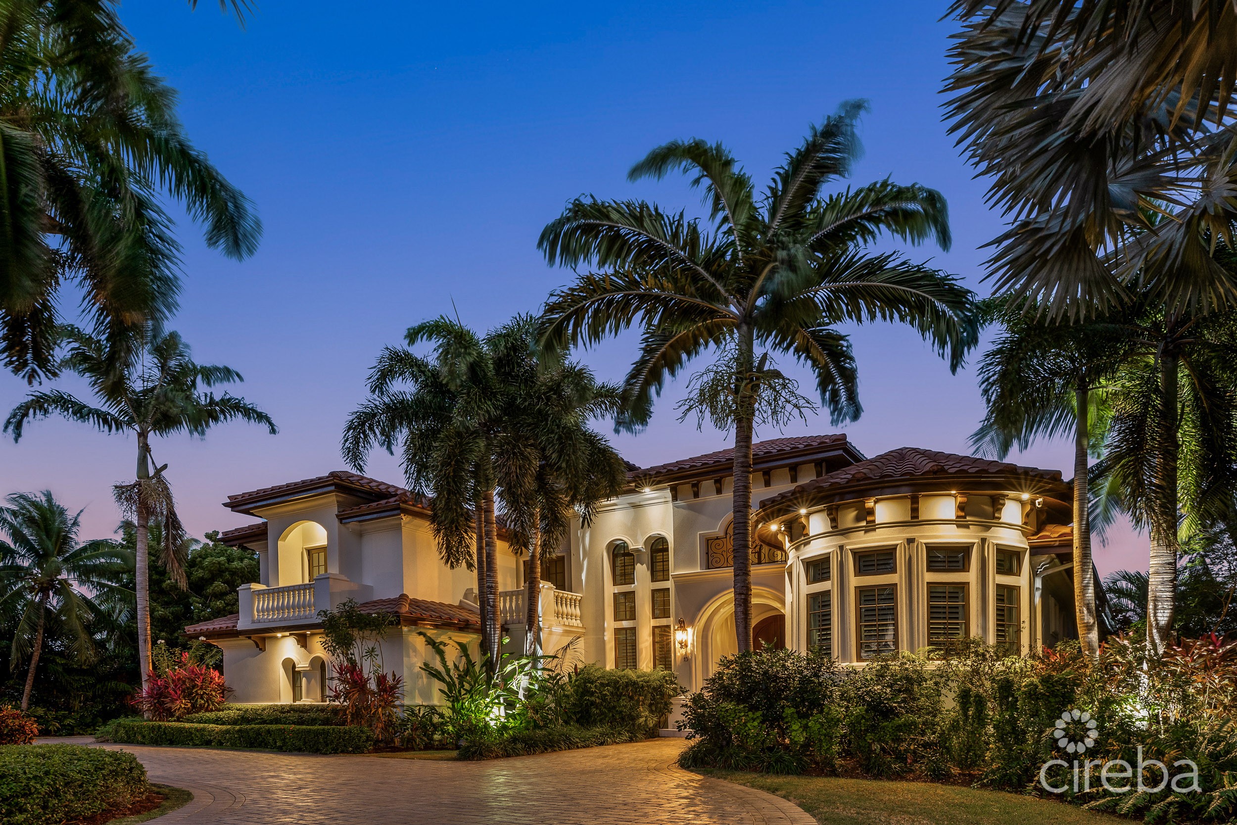 THE ESTATE ON BANANA QUAY, CANAL POINT