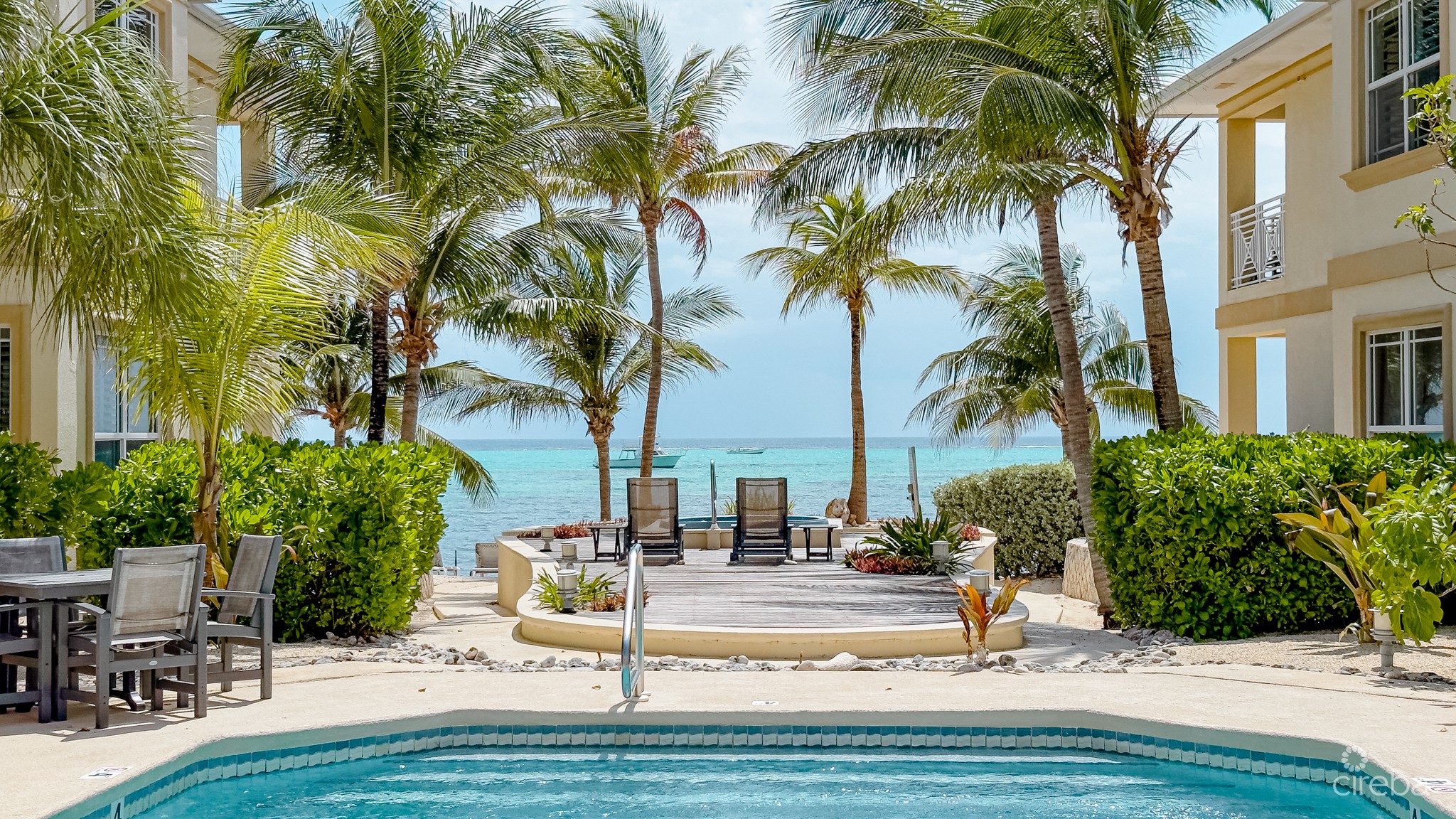 THE CLUB – LITTLE CAYMAN – OCEANFRONT