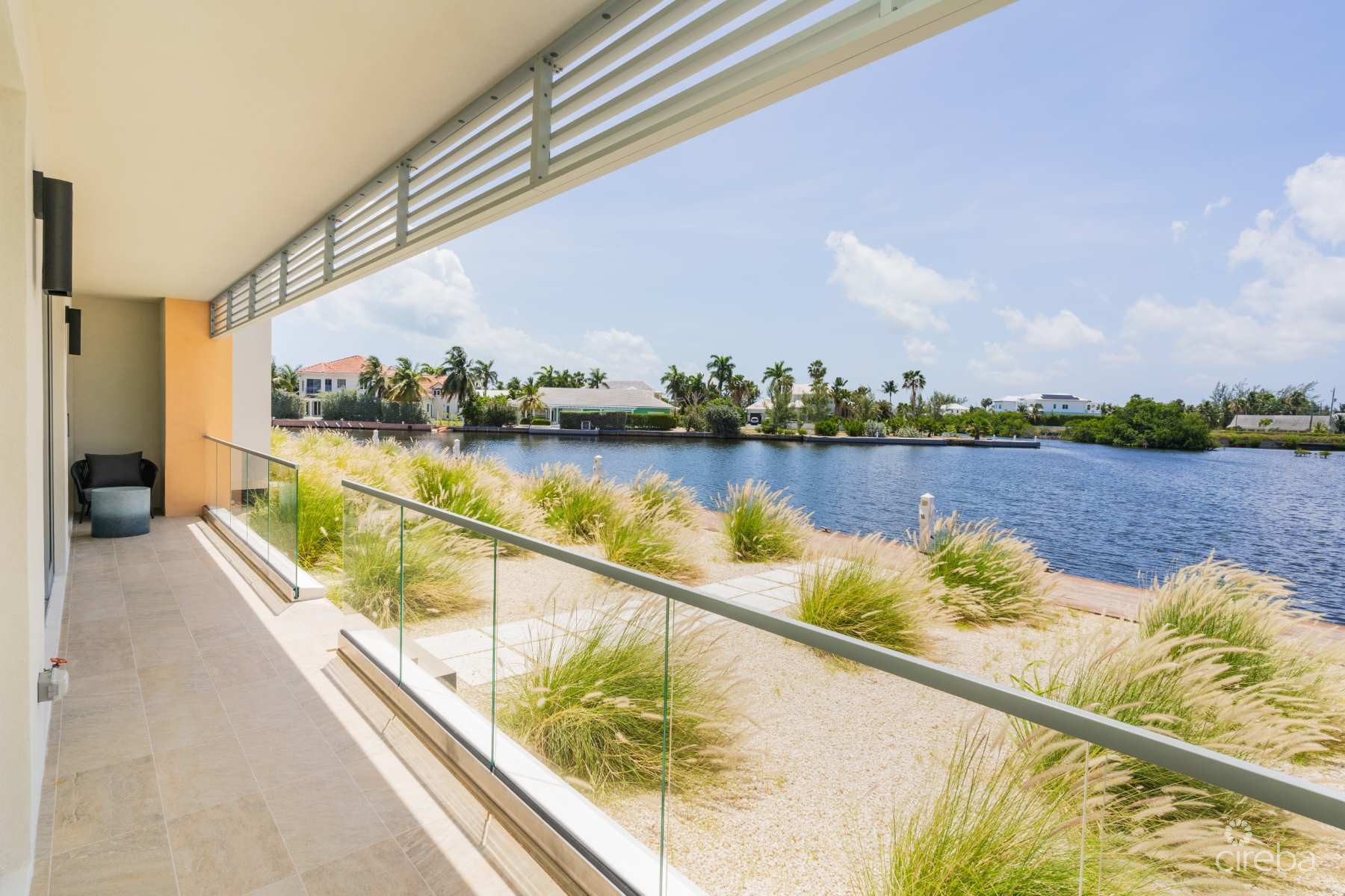 ONE CANAL POINT 512 WITH 30FT BOAT DOCK