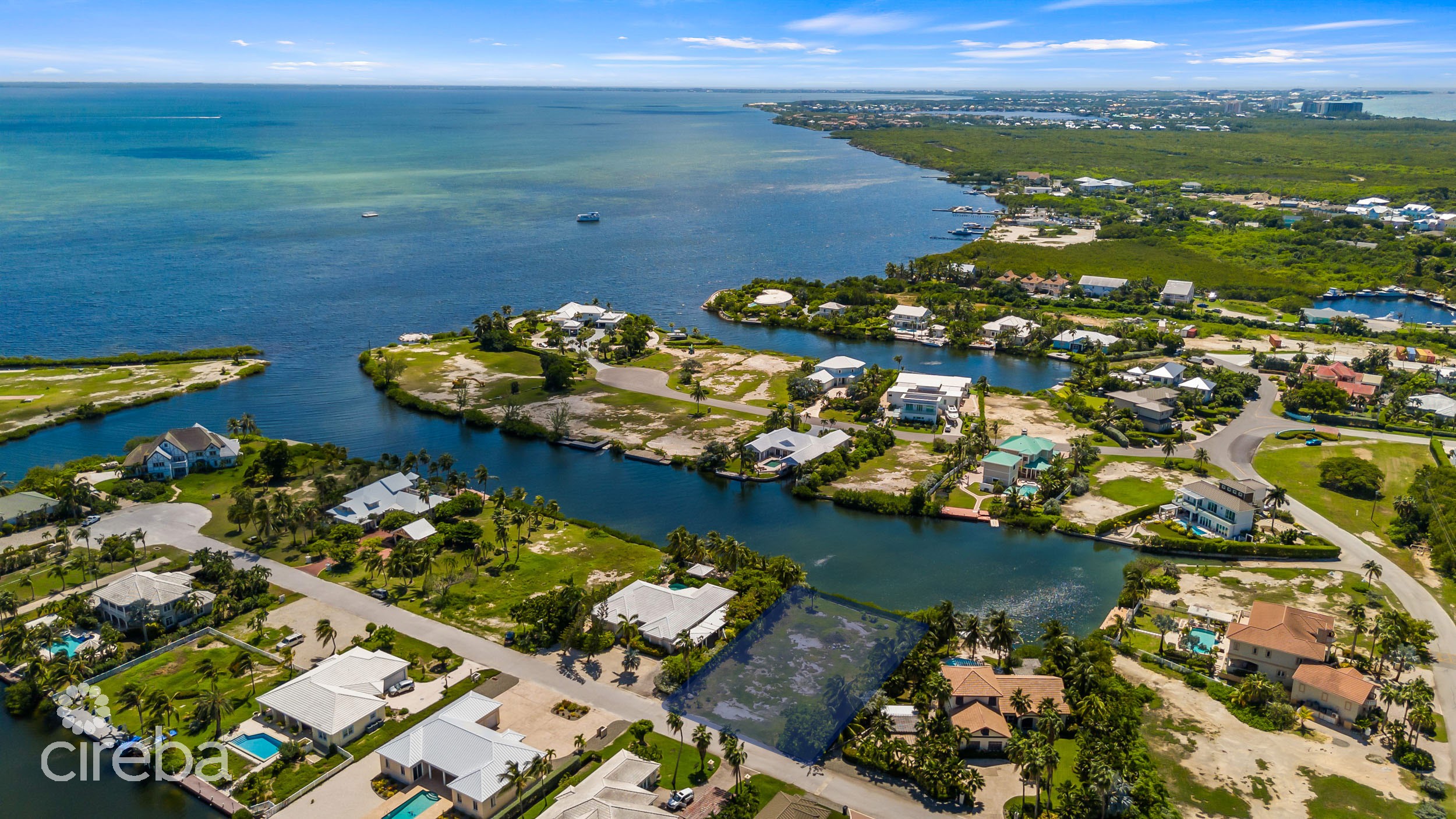 THE SHORES- CANAL EXECUTIVE HOME LOT