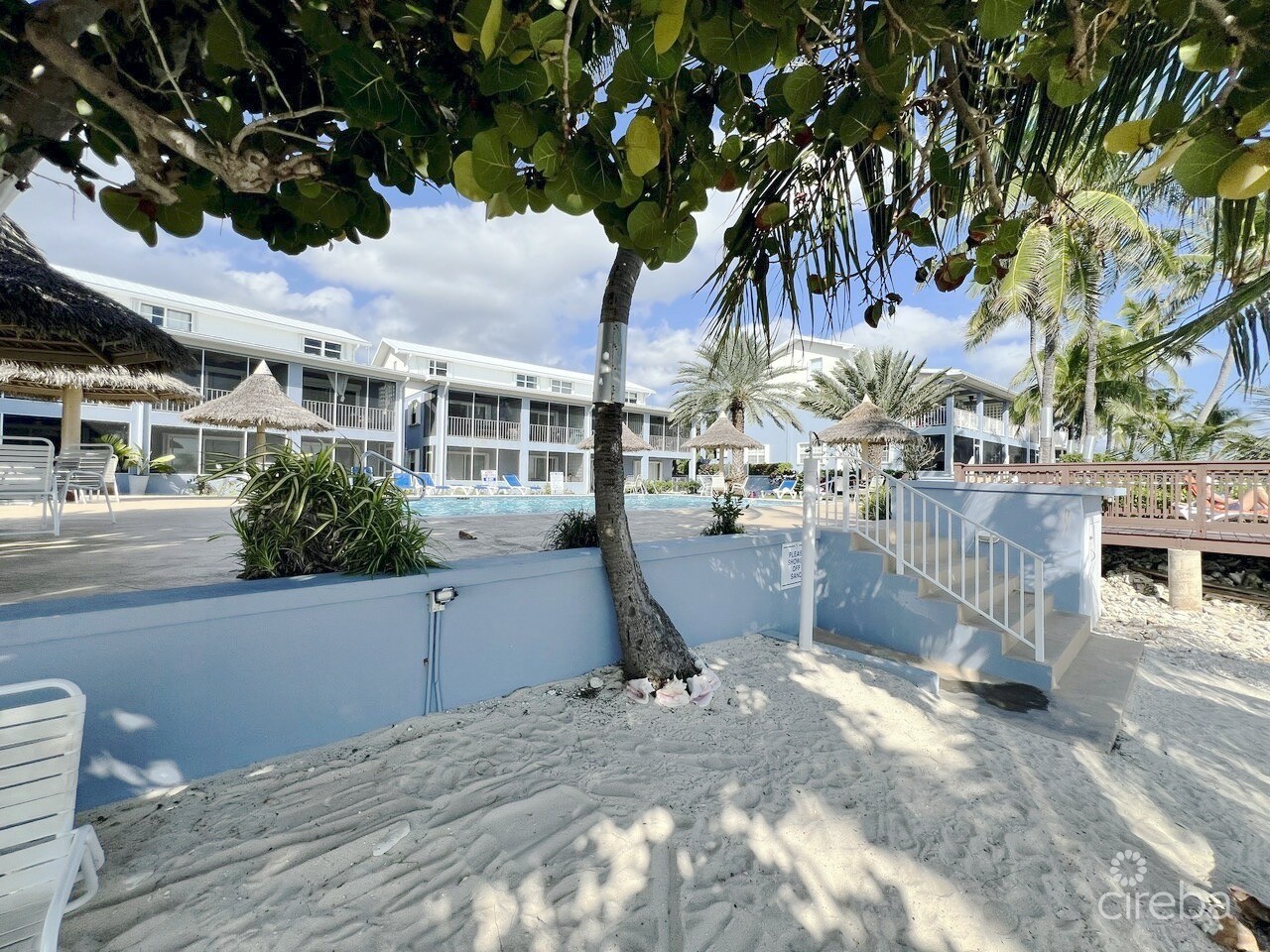 MOON BAY #23