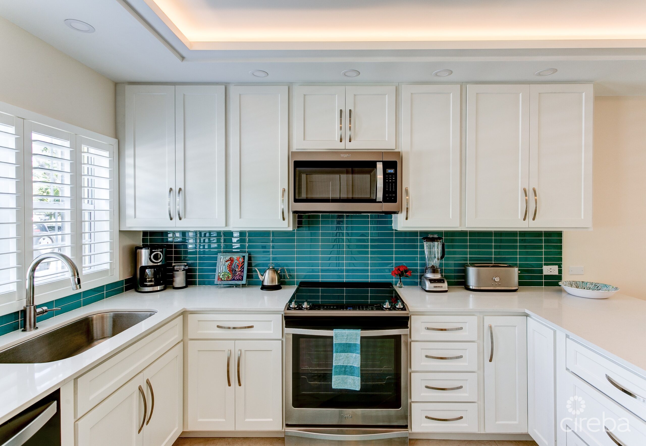 SOUTH PALMS FULLY RENOVATED 2 BED