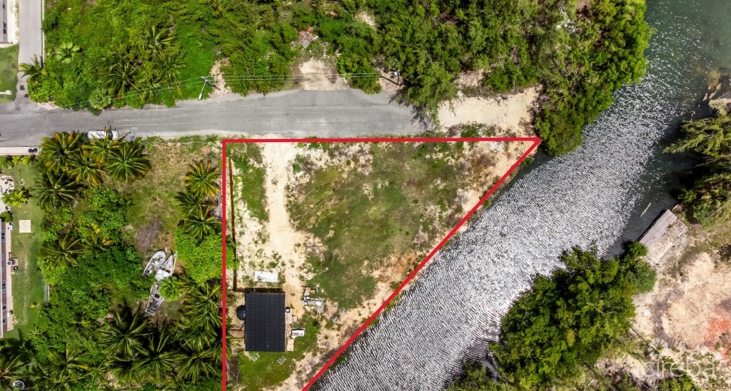 CHINABERRY DRIVE CANAL FRONT LOT