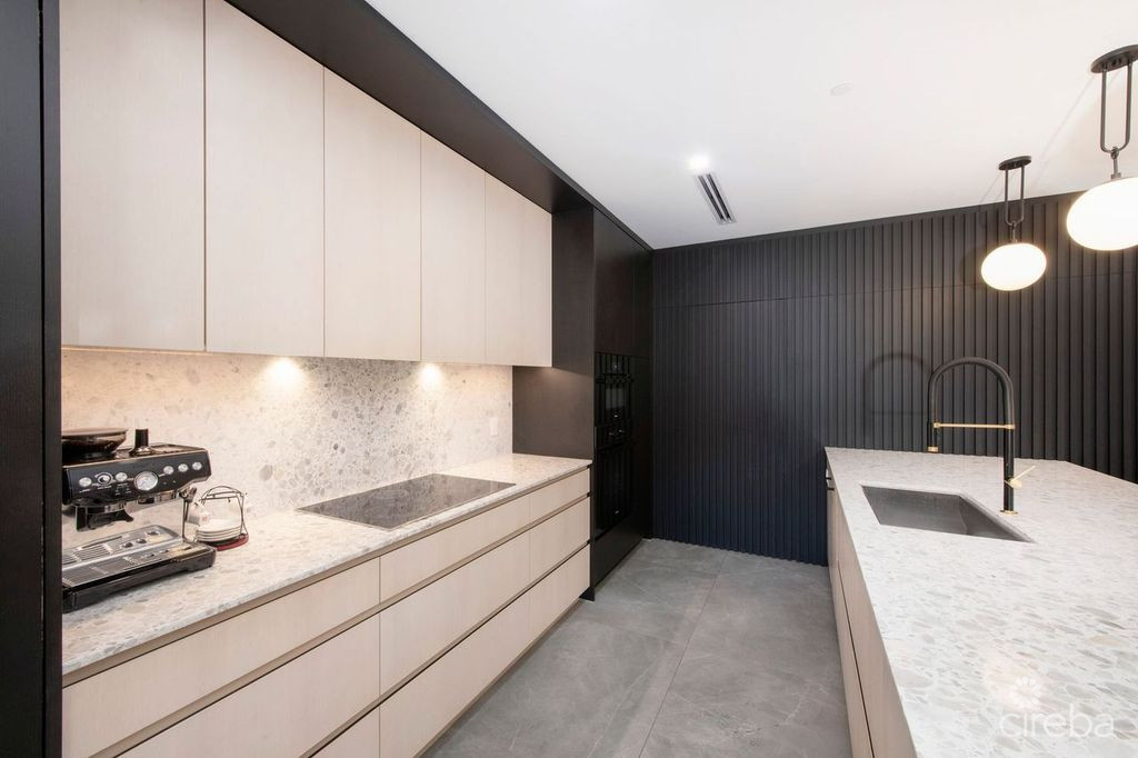 RITZ CARLTON RESIDENCES #509