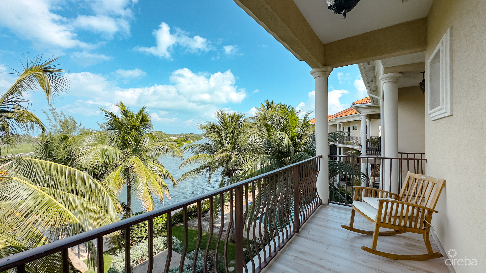 TURNBERRY VILLAS, CRYSTAL HARBOUR