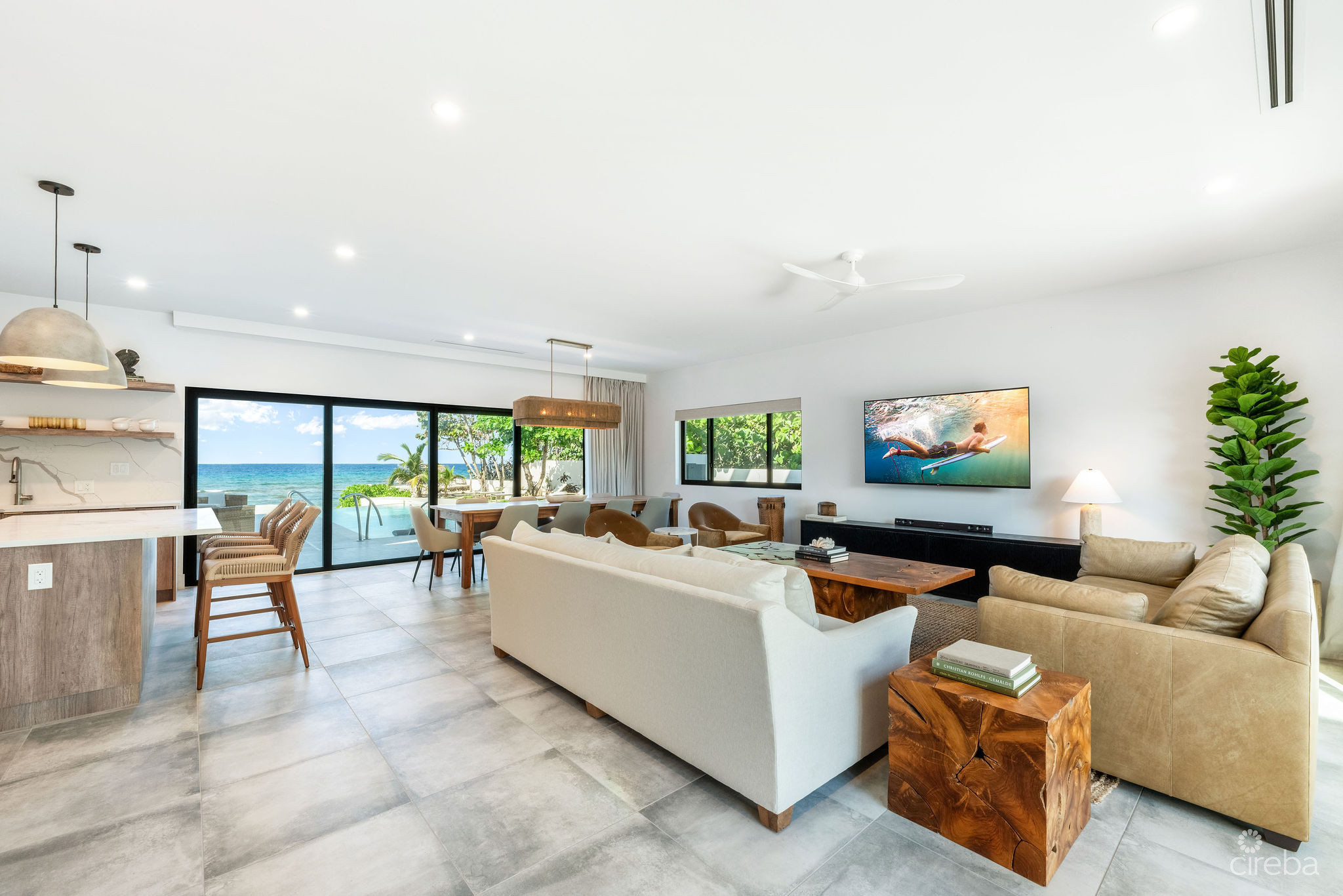 HALCYON POINT – EXPERIENCE  LUXURY FIRSTHAND
