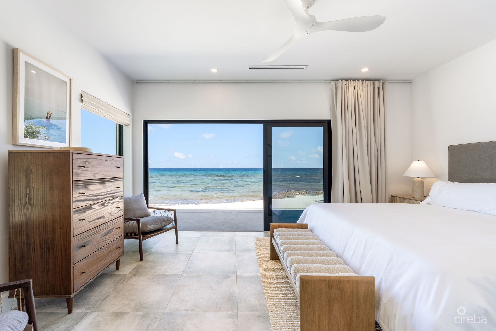 HALCYON POINT – EXPERIENCE  LUXURY FIRSTHAND