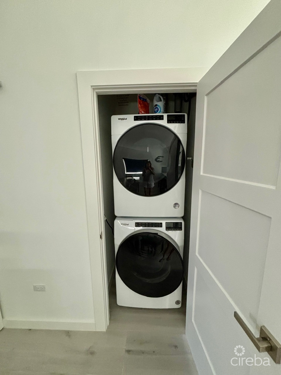 LA PAIDION ONE, BLK 1, APT 6