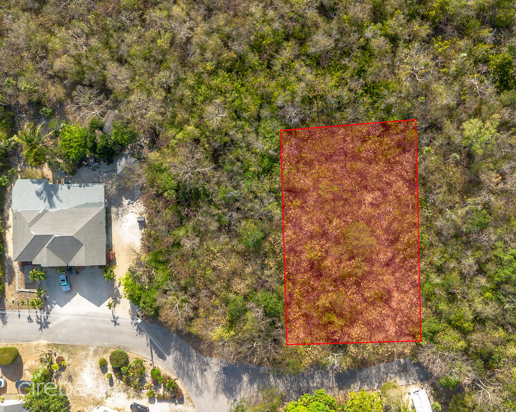 BEACH BAY LOT – 0.34 ACRE IN NATURE’S CIRCLE