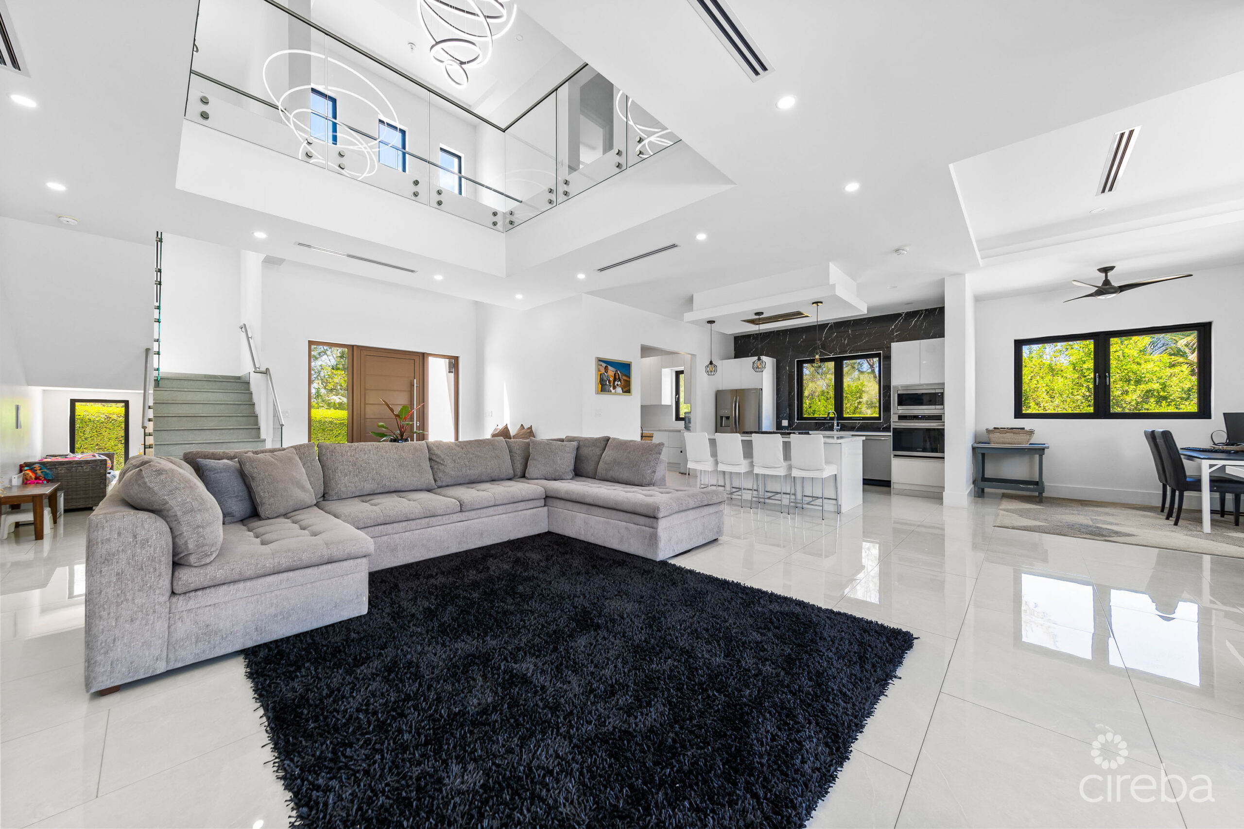 48 HAVEN CIRCLE – MODERN SINGLE FAMILY HOME