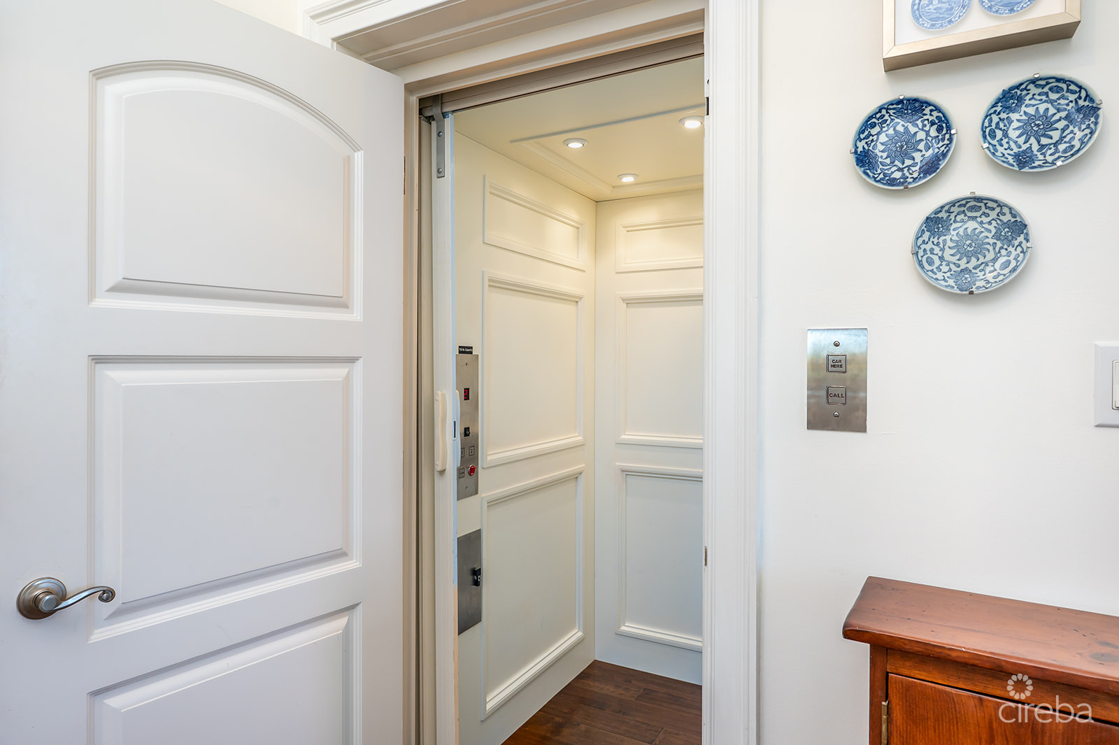 THE DOCK HOUSE | A VISTA DEL MAR & YACHT CLUB SIGNATURE RESIDENCE