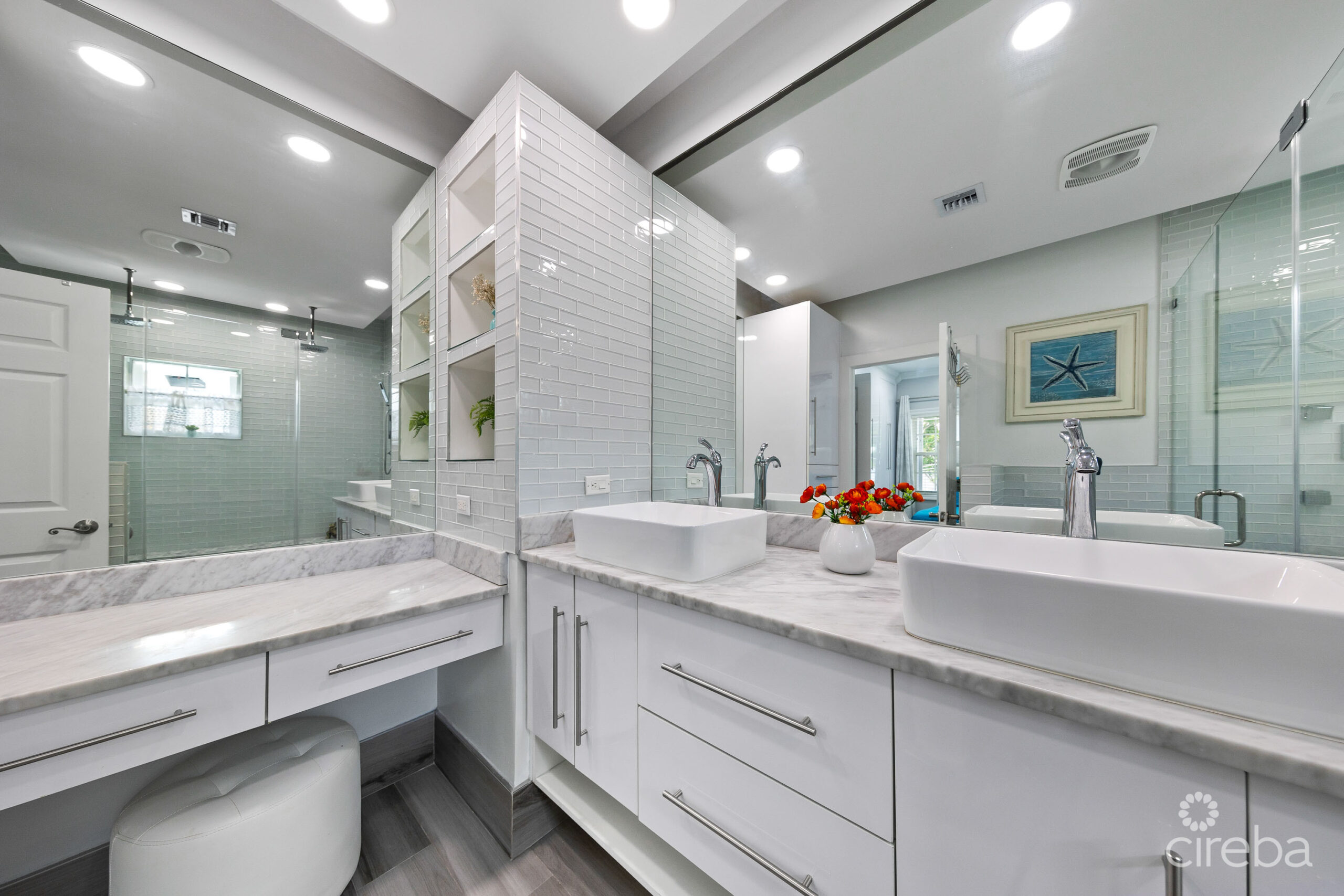 SINGLE FAMILY GEM IN NORTH SOUND ESTATES