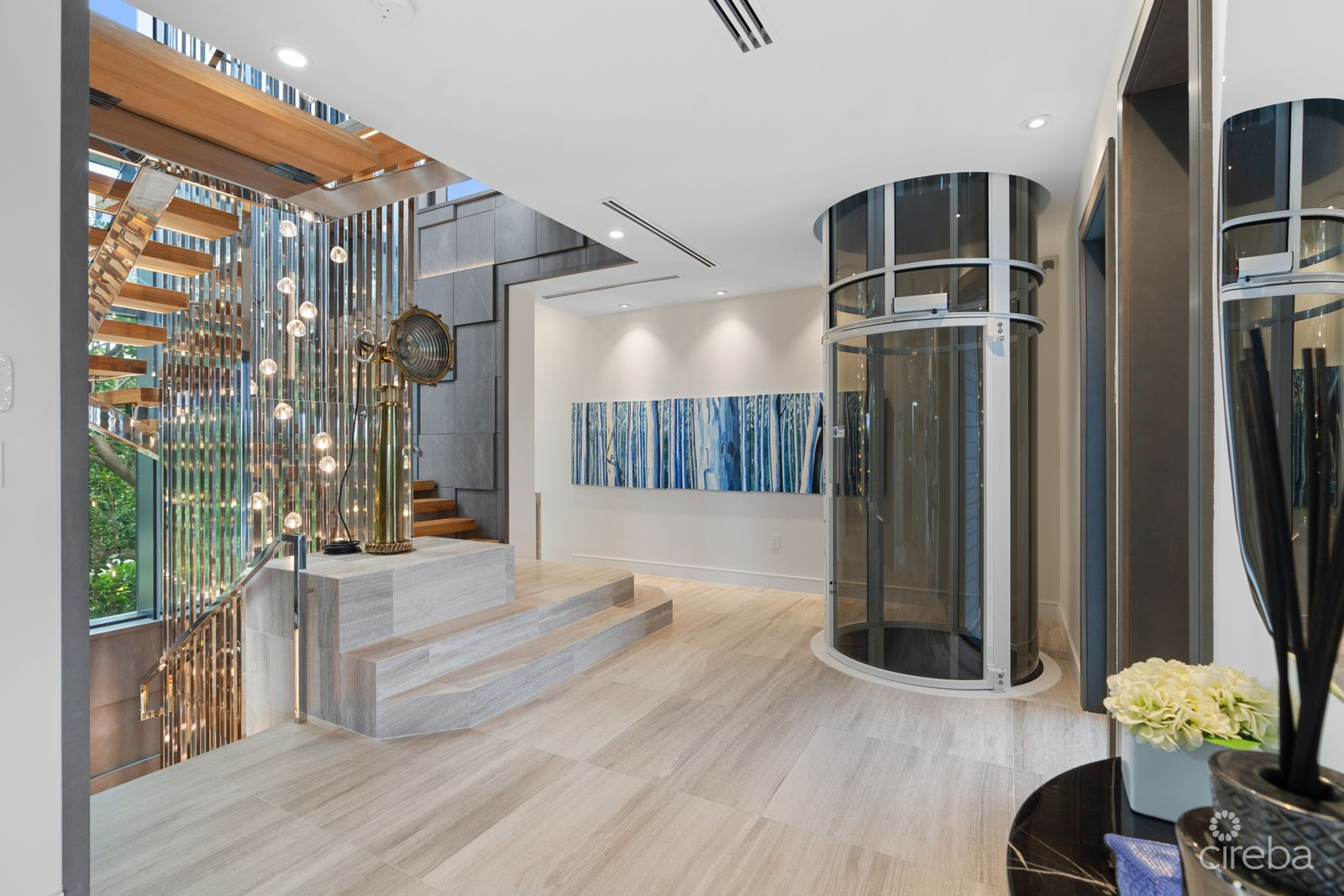 RITZ-CARLTON DECKHOUSE 9