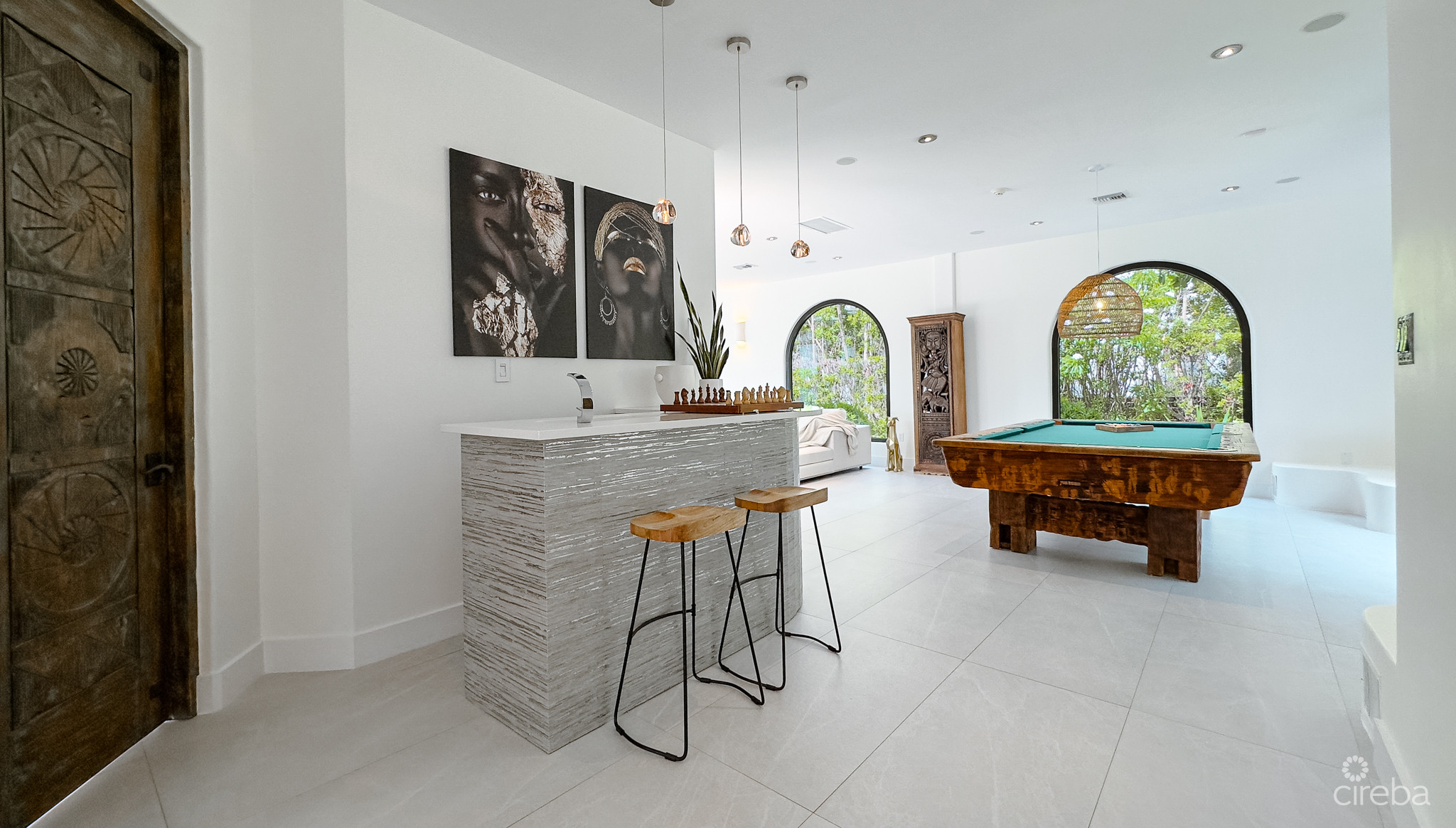 CRYSTAL HARBOUR – OCEAN FRONT HOME