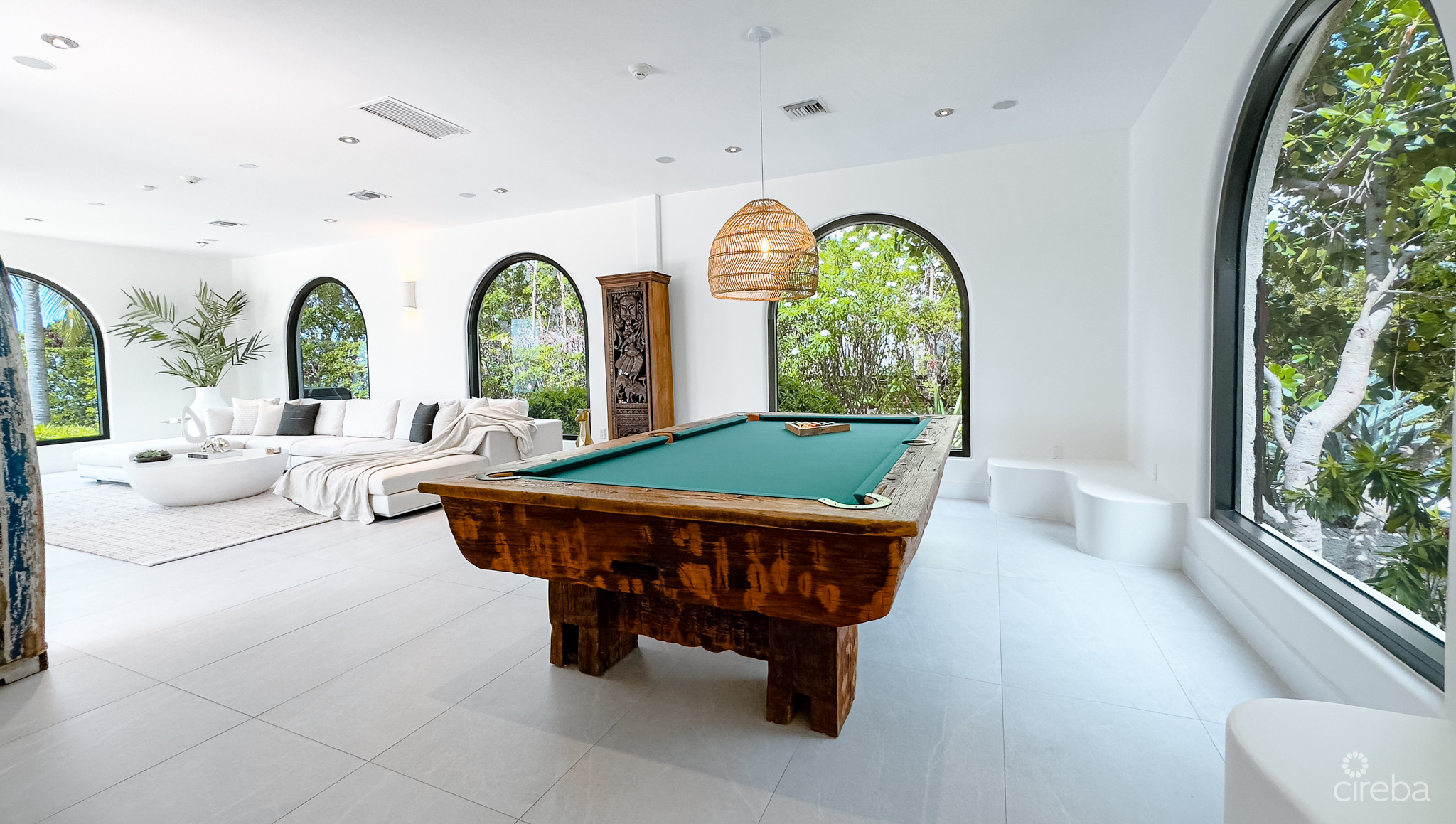 CRYSTAL HARBOUR – OCEAN FRONT HOME