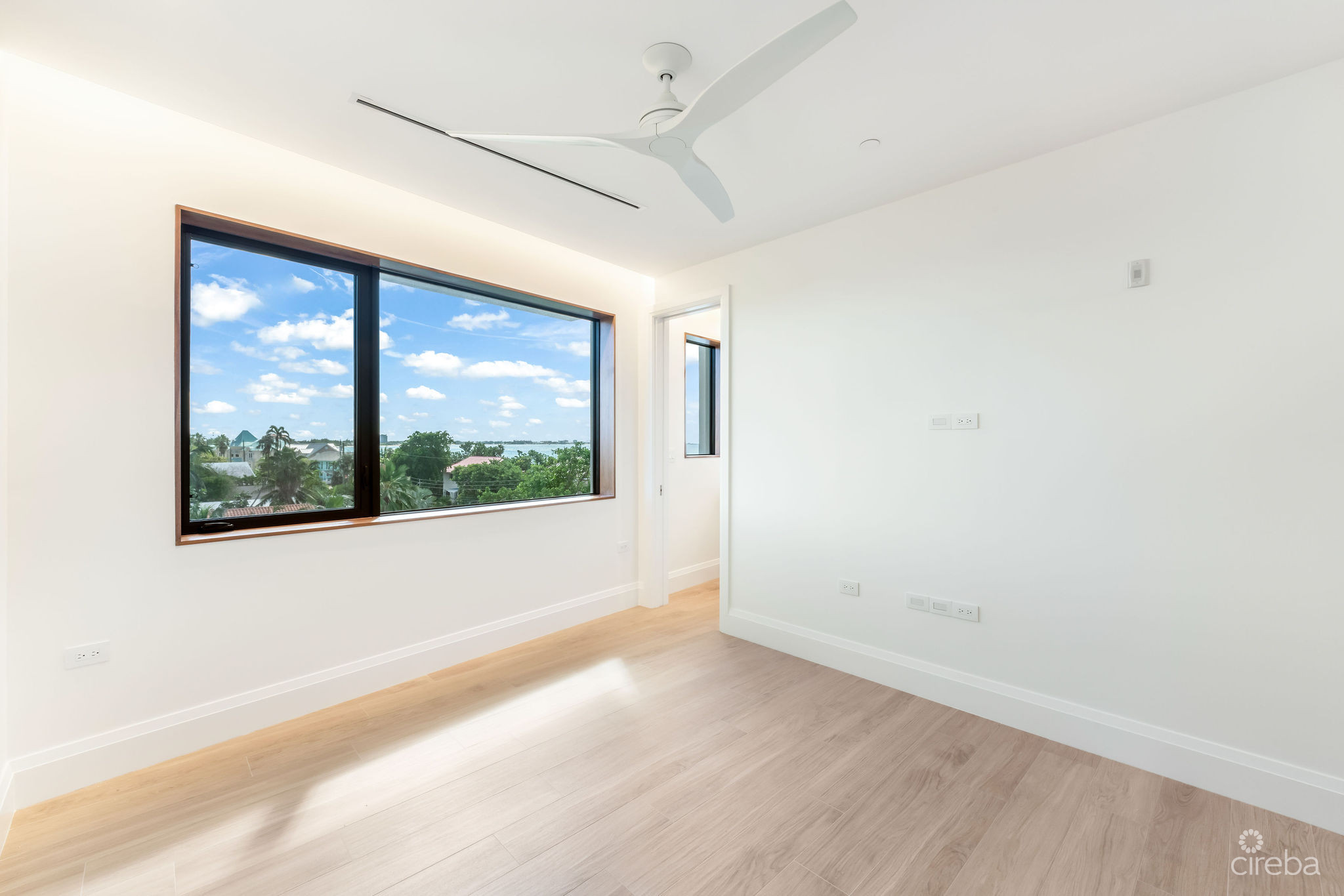 THE SANDS RESIDENCE #2