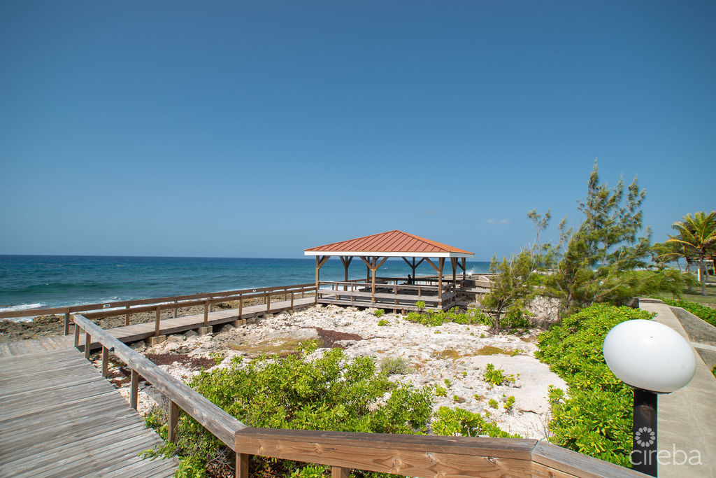 OCEAN CLUB – OCEAN FRONT CONDO WITH EXTRAORDINARY VIEWS