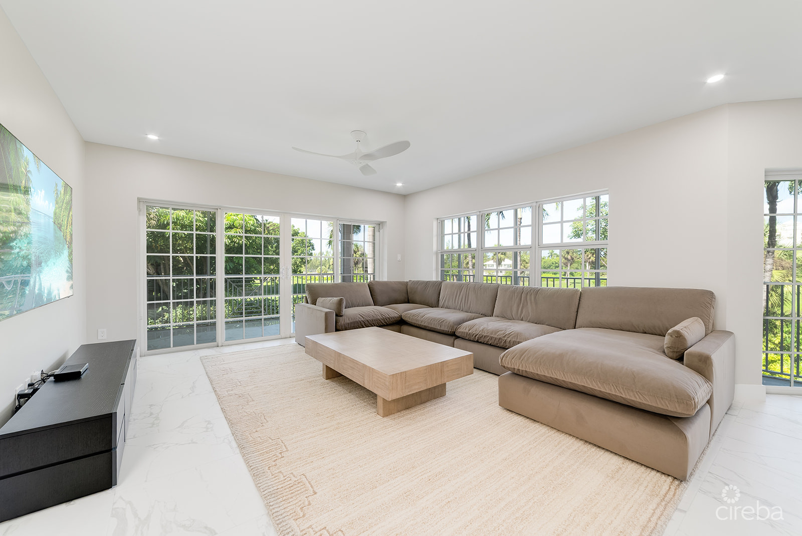 BRITANNIA LIONS COURT #324 – ELEGANT 3-BEDROOM CORNER UNIT | 2,100 SQFT | GOLF COURSE VIEWS