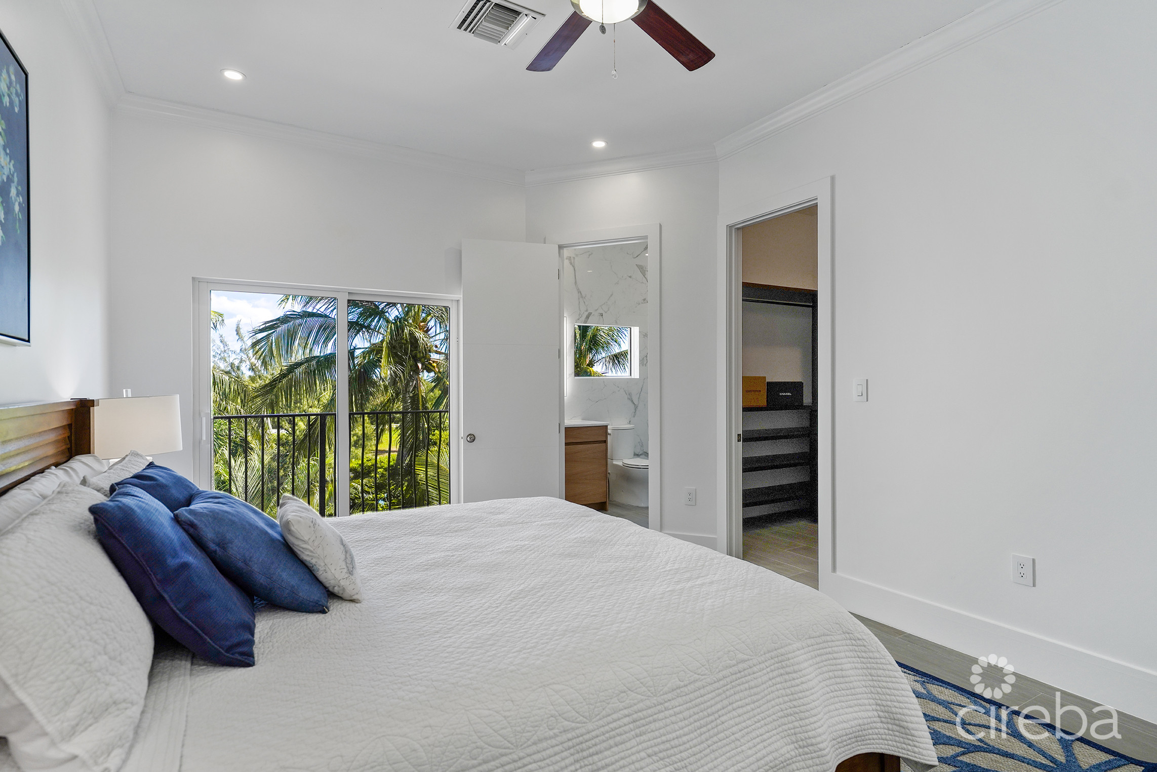 TURNBERRY  EAST #3 , CRYSTAL HARBOUR