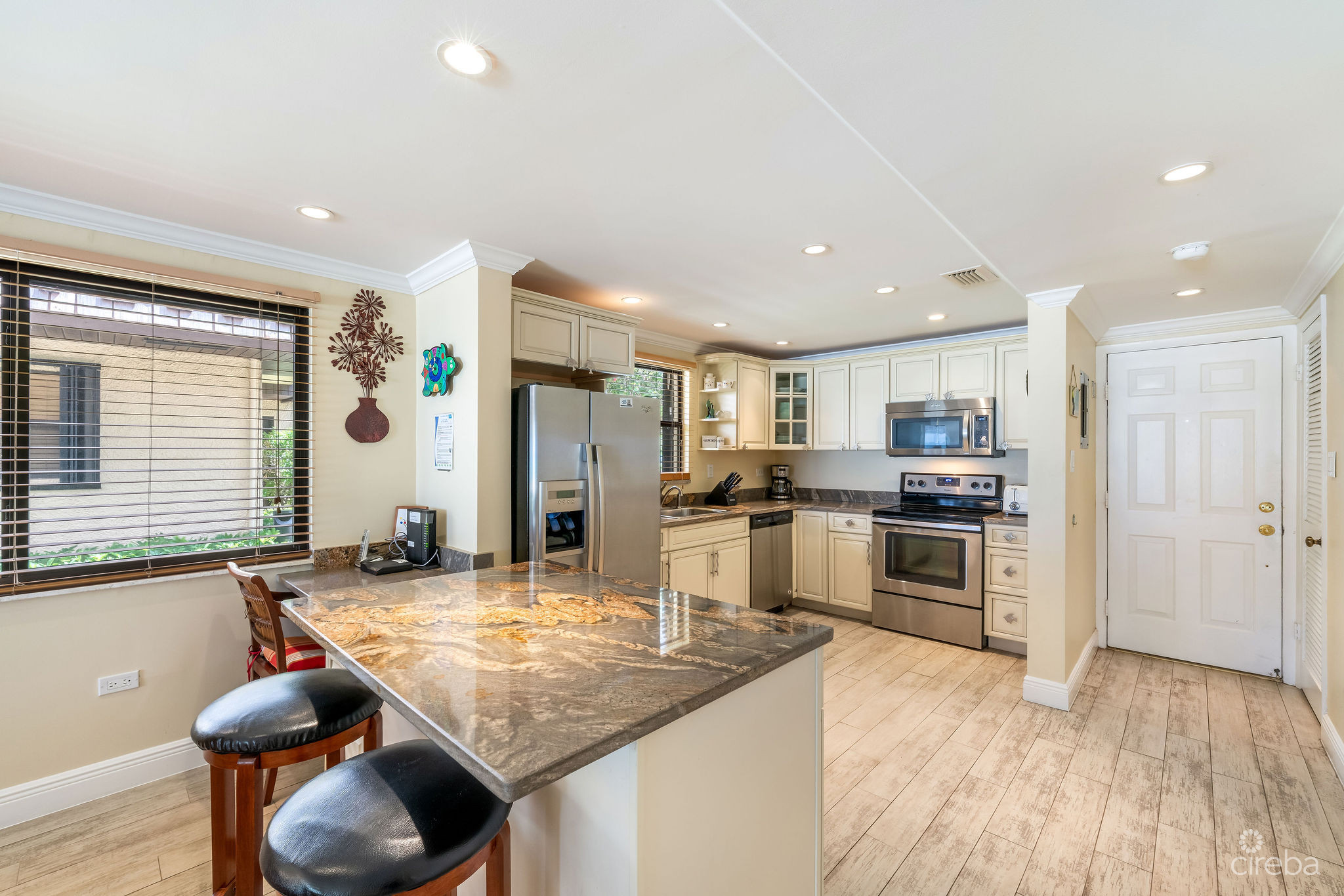 ISLANDS CLUB #10 – GROUND FLOOR