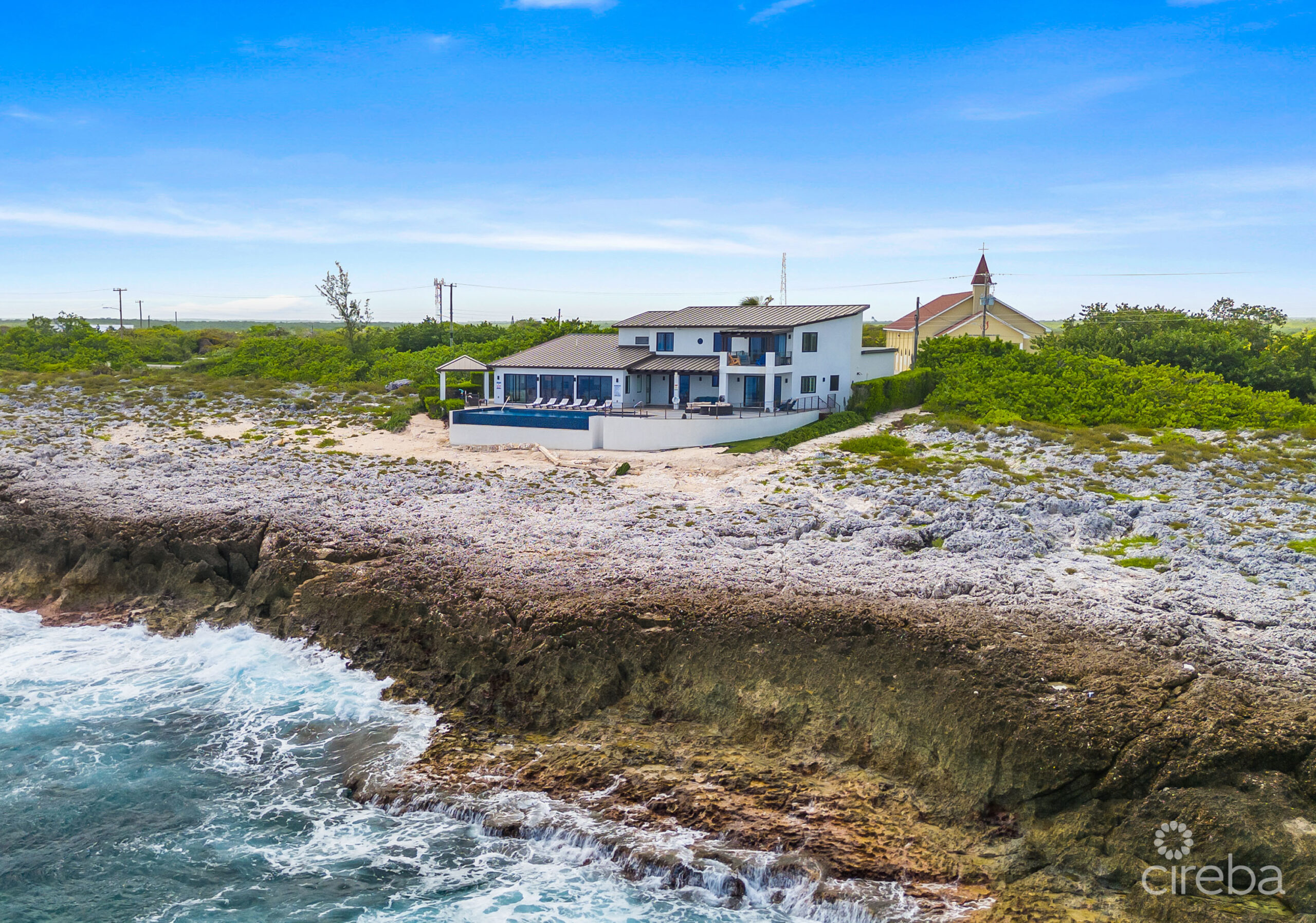 BELLA VISTA-LUXURY PANORAMIC OCEANFRONT 5 BEDROOM ESTATE