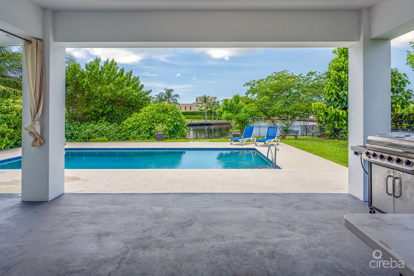 BIMINI DR – EXECUTIVE CANAL FRONT HOME IN GRAND HARBOUR