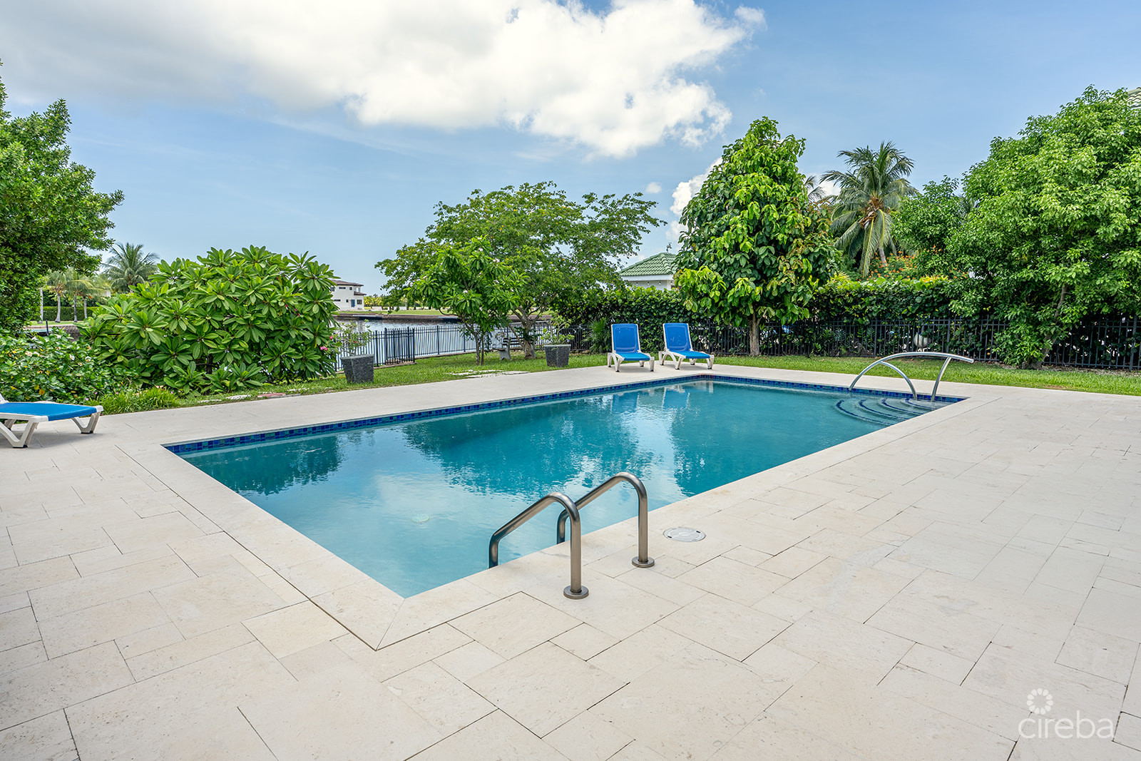 BIMINI DR – EXECUTIVE CANAL FRONT HOME IN GRAND HARBOUR