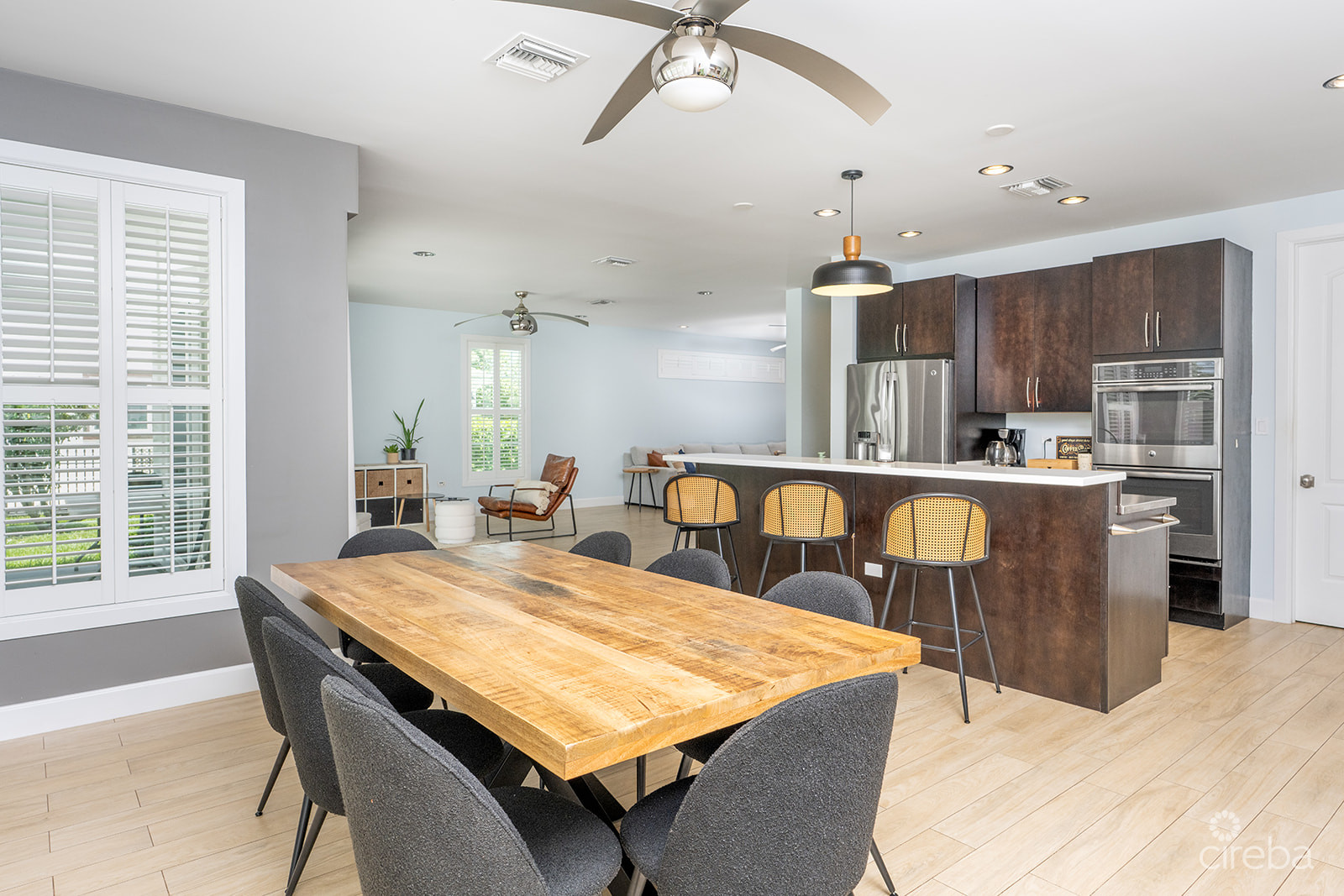 BIMINI DR – EXECUTIVE CANAL FRONT HOME IN GRAND HARBOUR