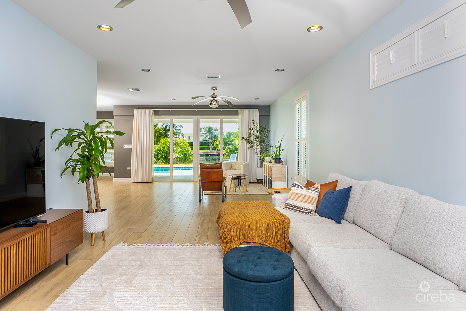 BIMINI DR – EXECUTIVE CANAL FRONT HOME IN GRAND HARBOUR
