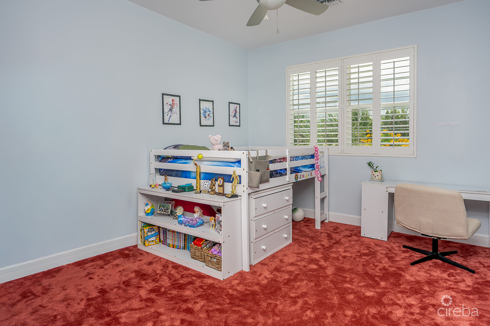 BIMINI DR – EXECUTIVE CANAL FRONT HOME IN GRAND HARBOUR