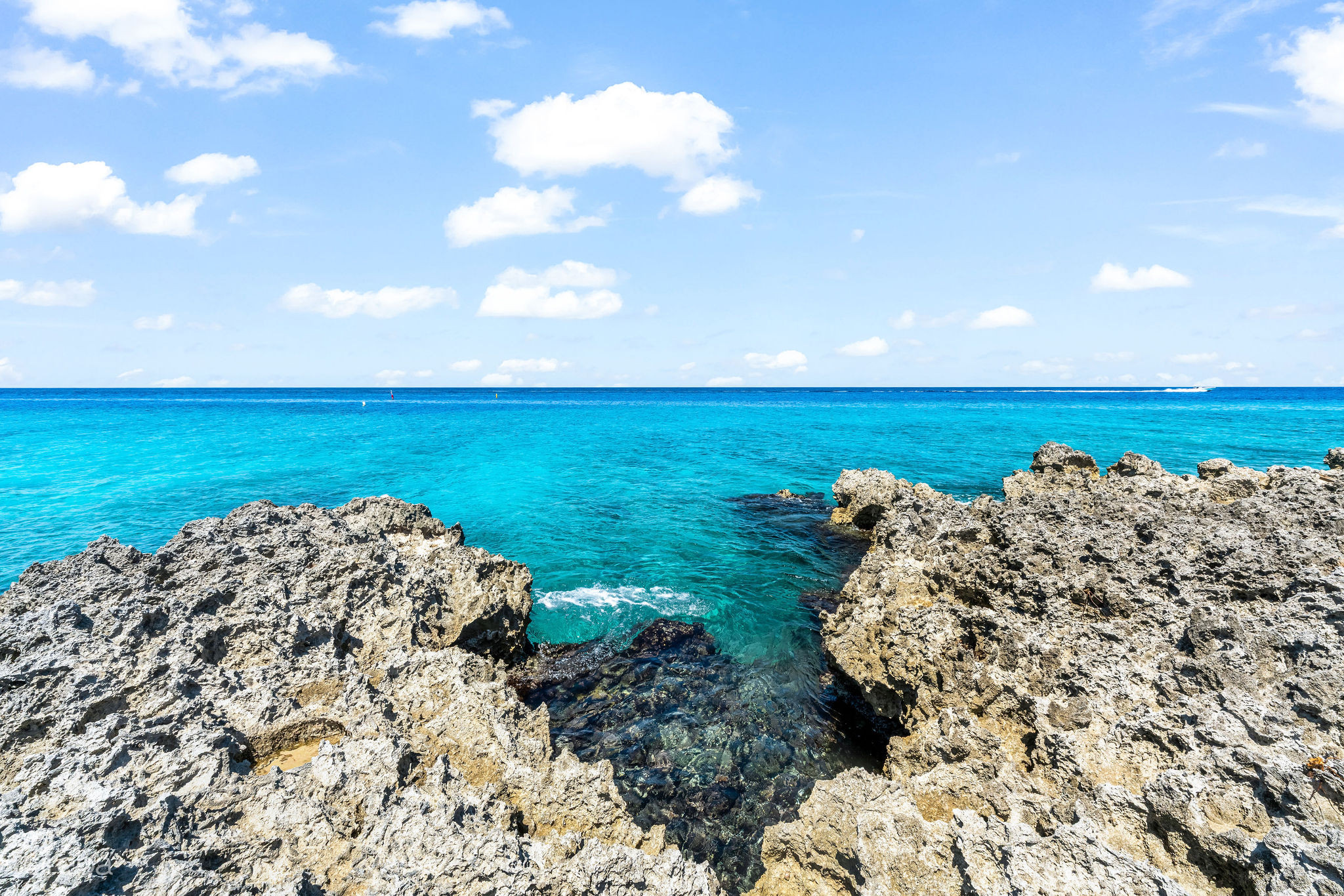 PRIME OCEANFRONT LAND – WEST BAY 0.83 ACRES