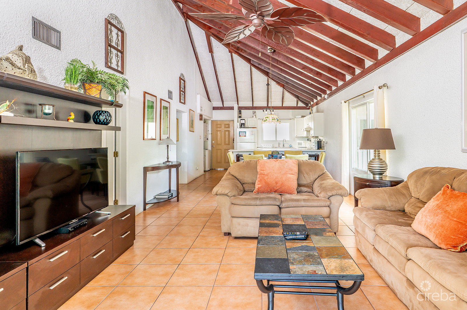 SUNSET COVE  – PENTHOUSE – CORNER UNIT