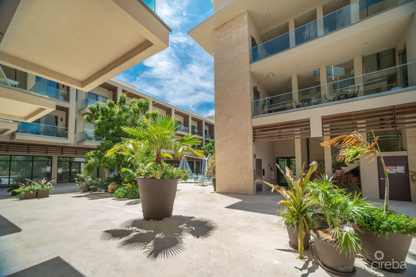 STYLISH 1 BED AT HARBOUR WALK