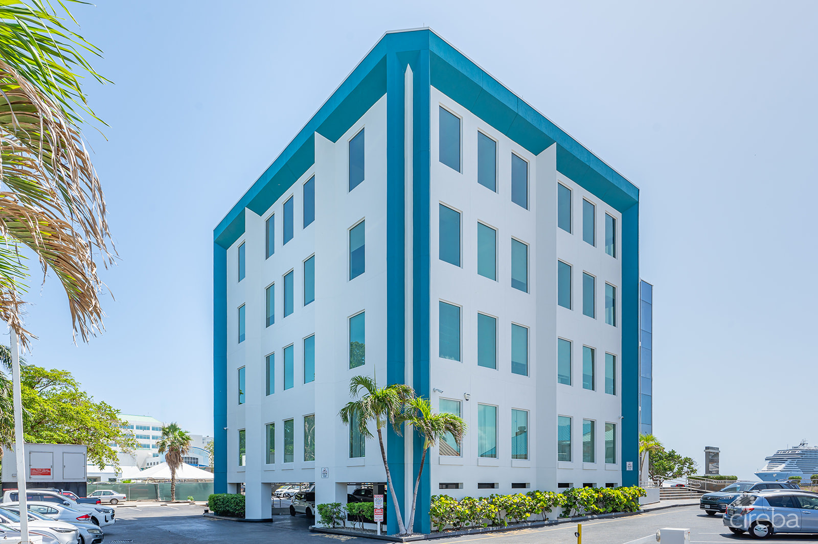 HARBOUR CENTRE COMMERCIAL BUILDING AND OFF-SITE PARKING