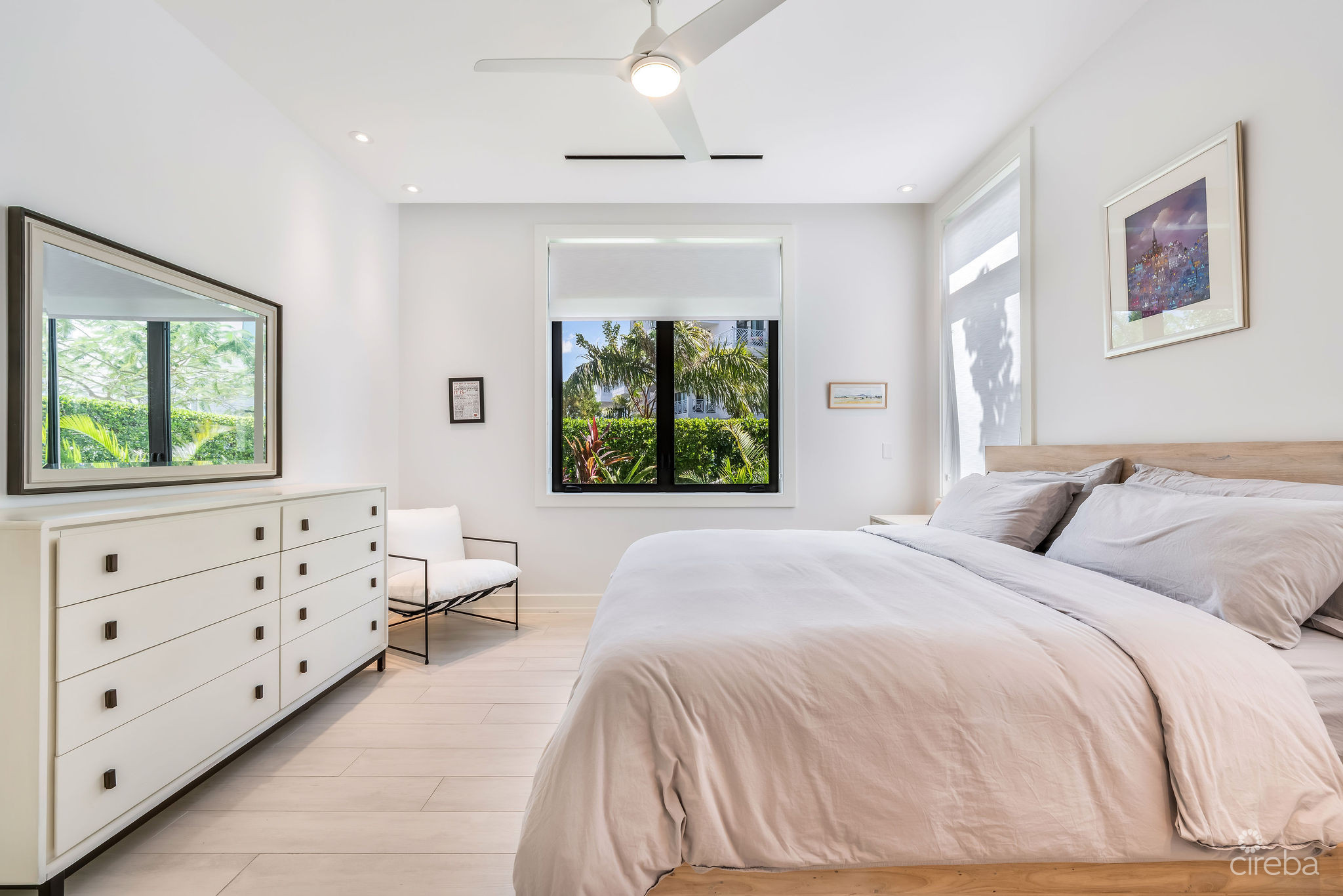 OLEA 414 – PRIVATE GARDEN 2-BED RESIDENCE