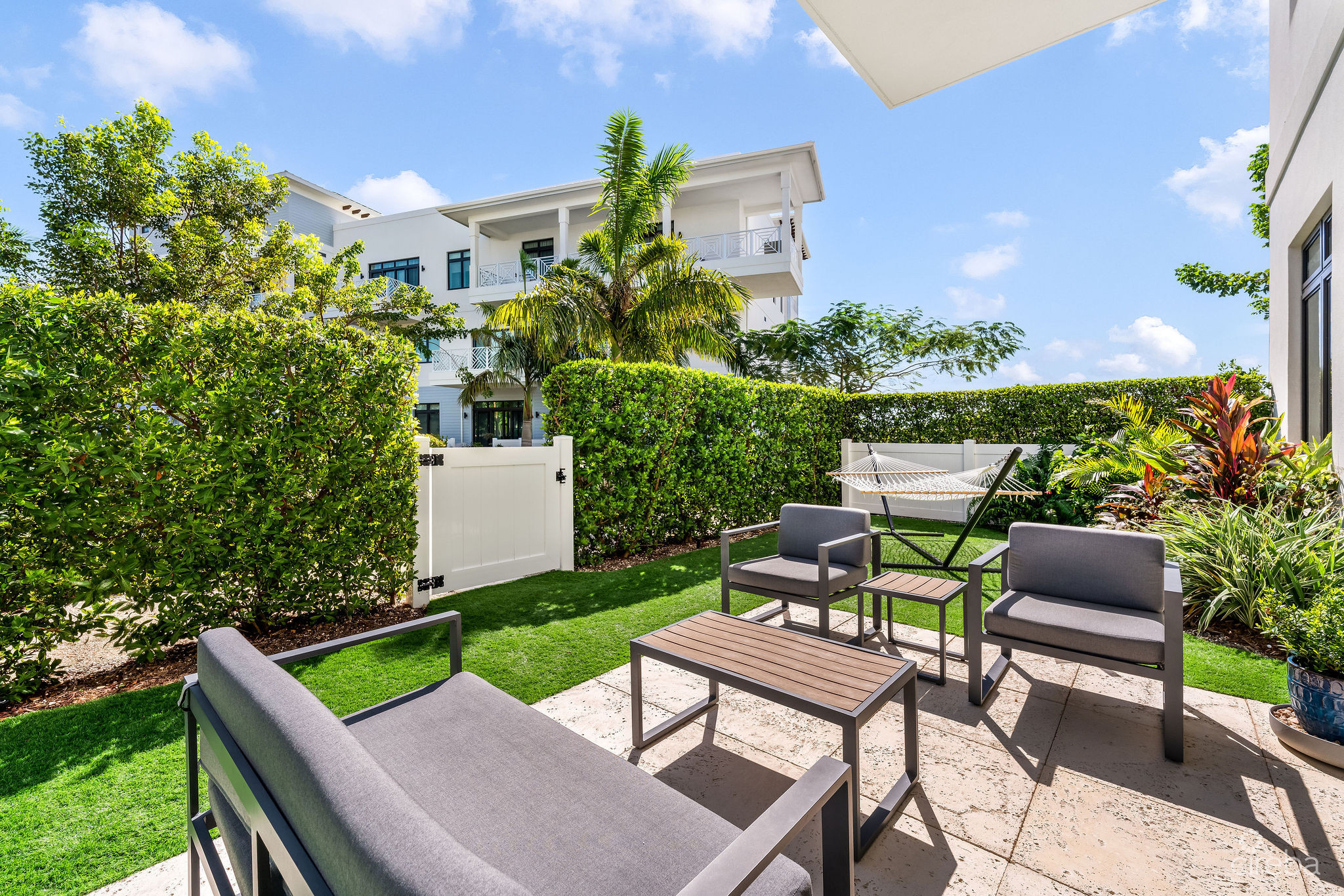 OLEA 414 – PRIVATE GARDEN 2-BED RESIDENCE