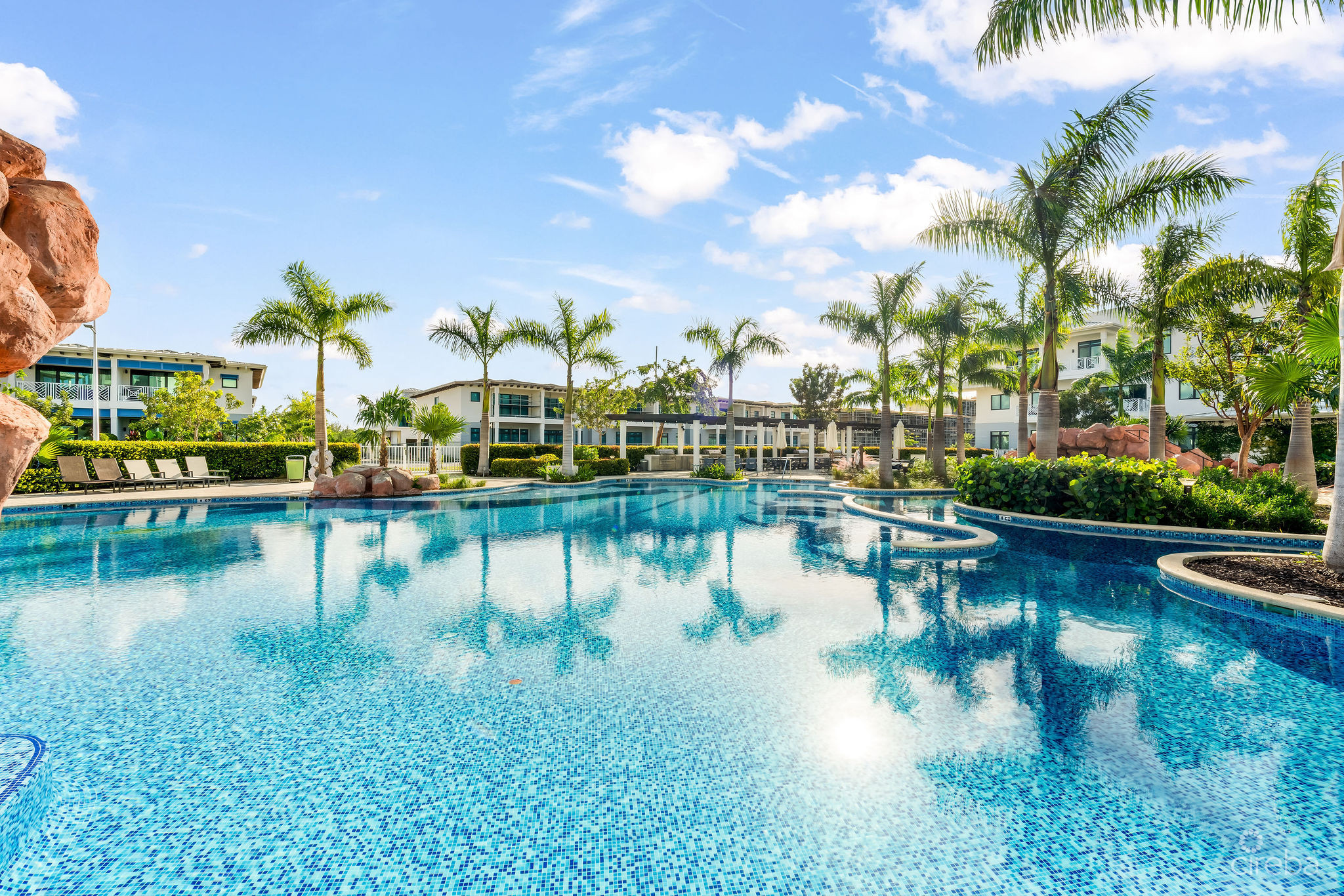 OLEA 414 – PRIVATE GARDEN 2-BED RESIDENCE