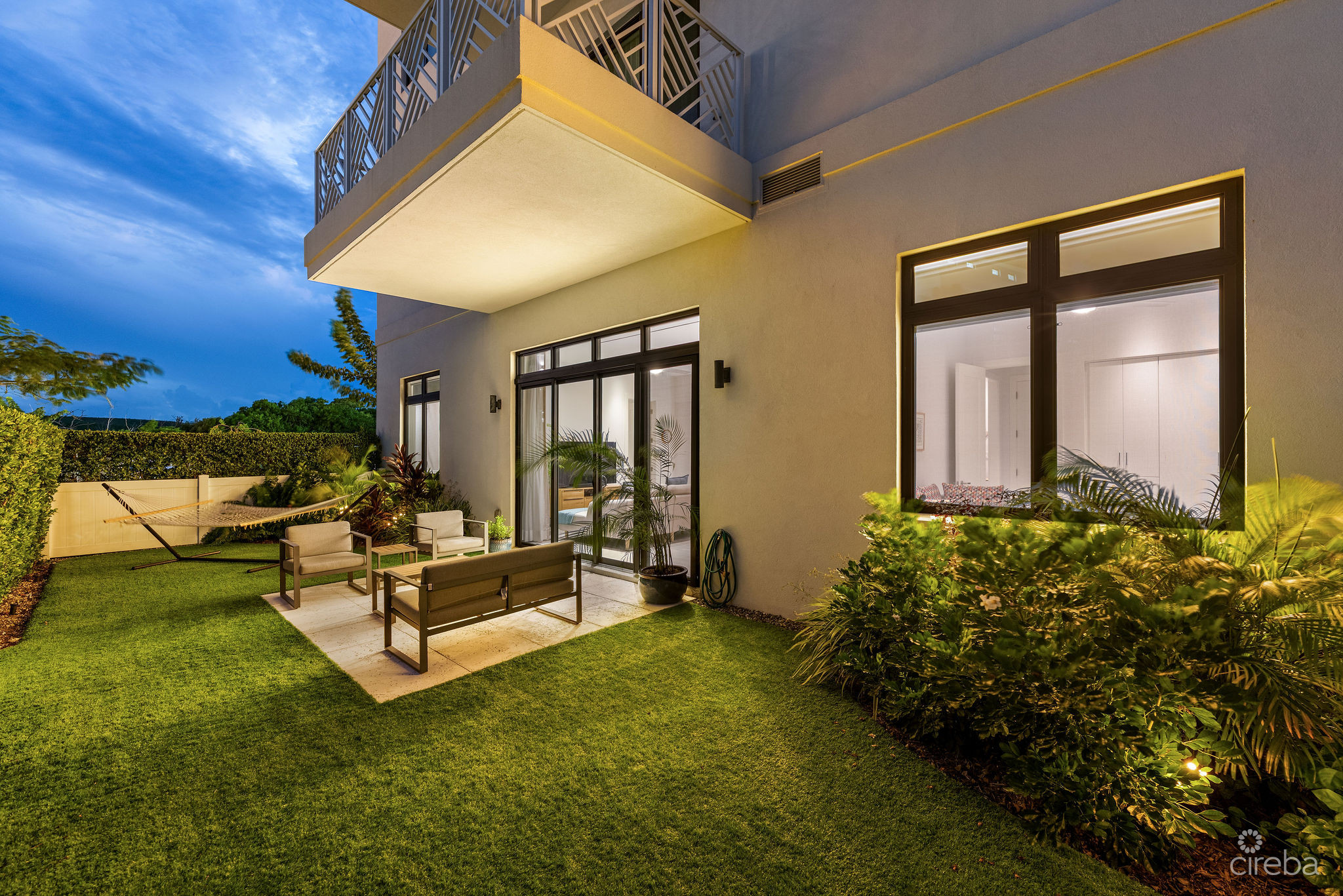 OLEA 414 – PRIVATE GARDEN 2-BED RESIDENCE