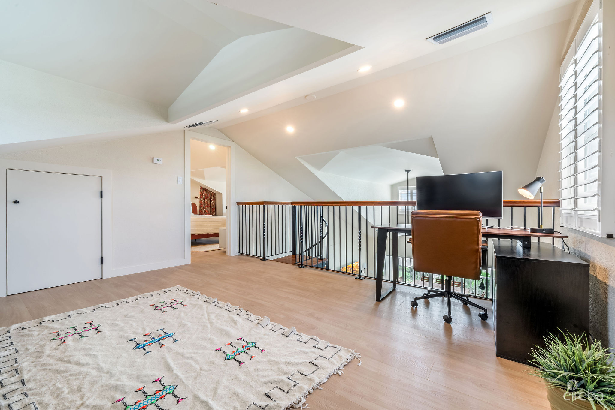 SUPERB VALUE AND VIEWS ON SPOTTS BEACH – 15 CORAL BAY VILLAGE