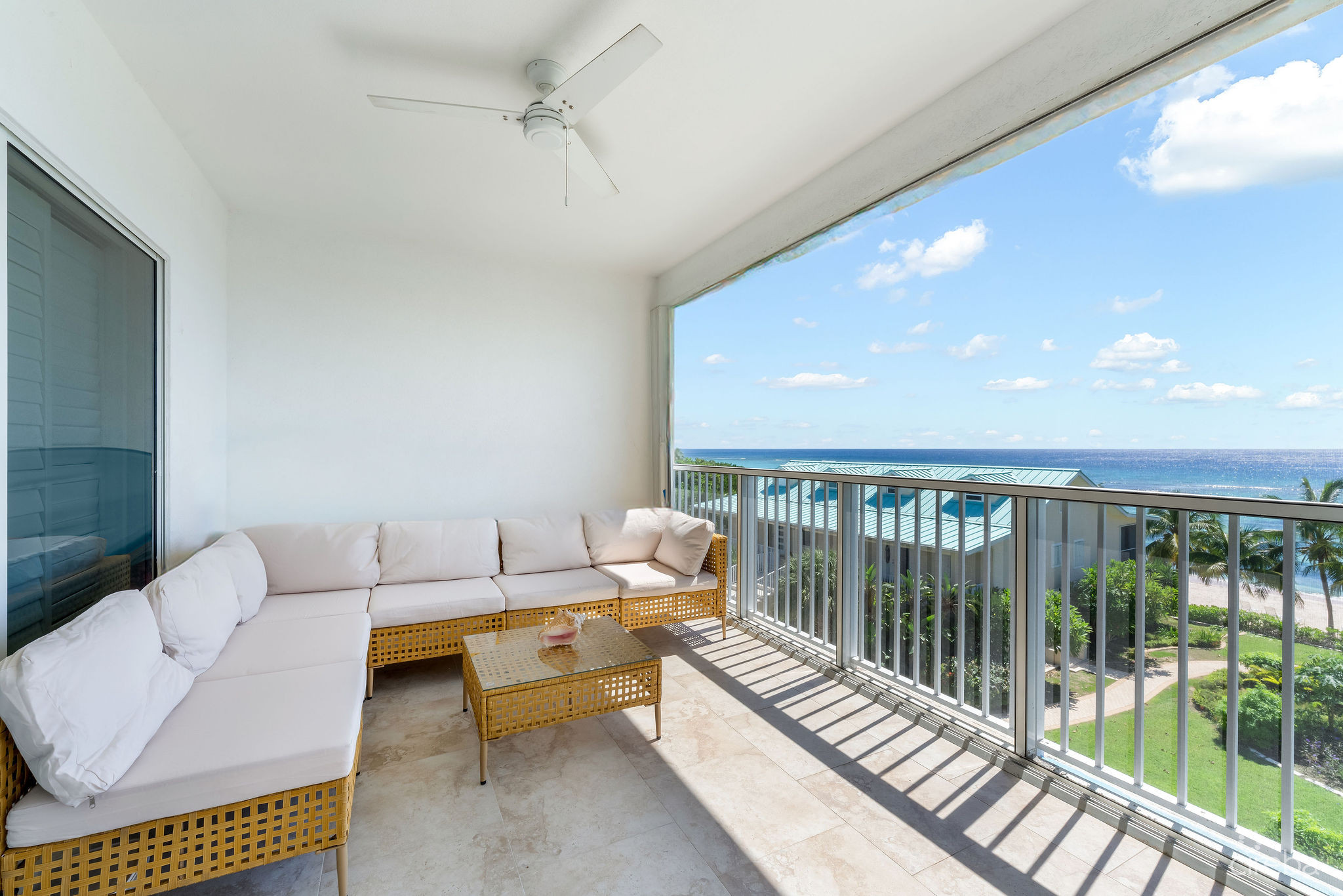 SUPERB VALUE AND VIEWS ON SPOTTS BEACH – 15 CORAL BAY VILLAGE