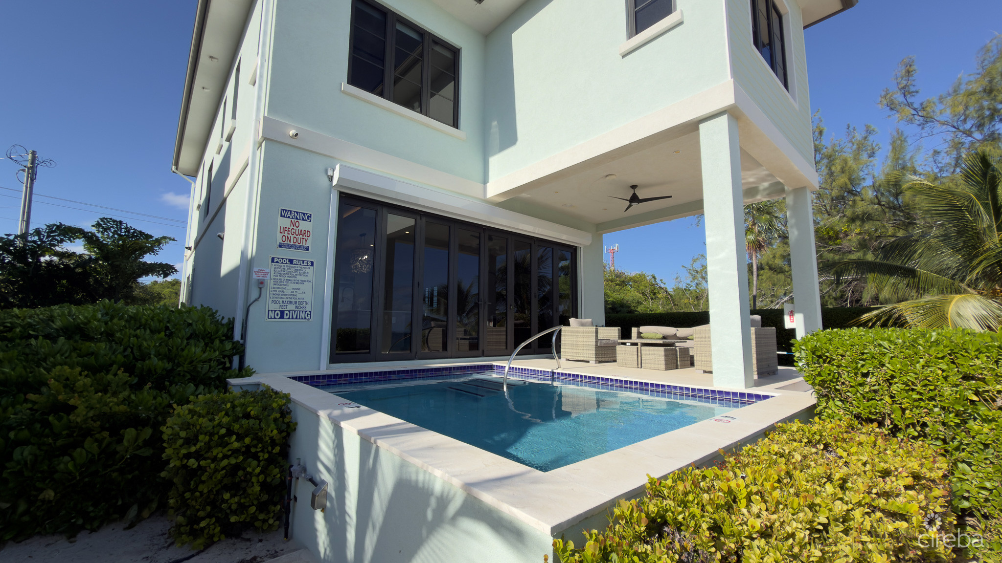 BEACH HOUSE IN EAST END