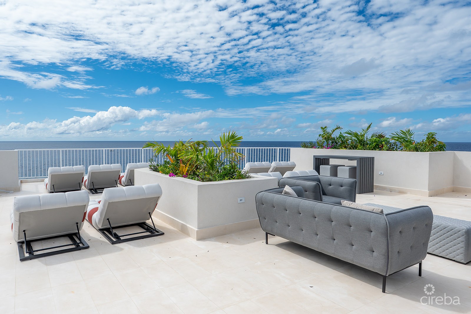 POINT WEST PENTHOUSE #20 – ONE BED GARDEN VIEW