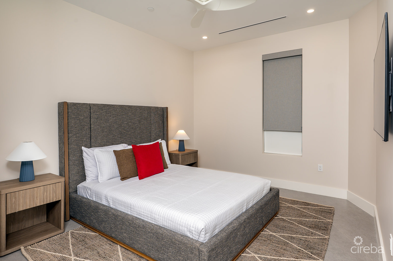 POINT WEST PENTHOUSE #24 – THREE BED OCEAN VIEW