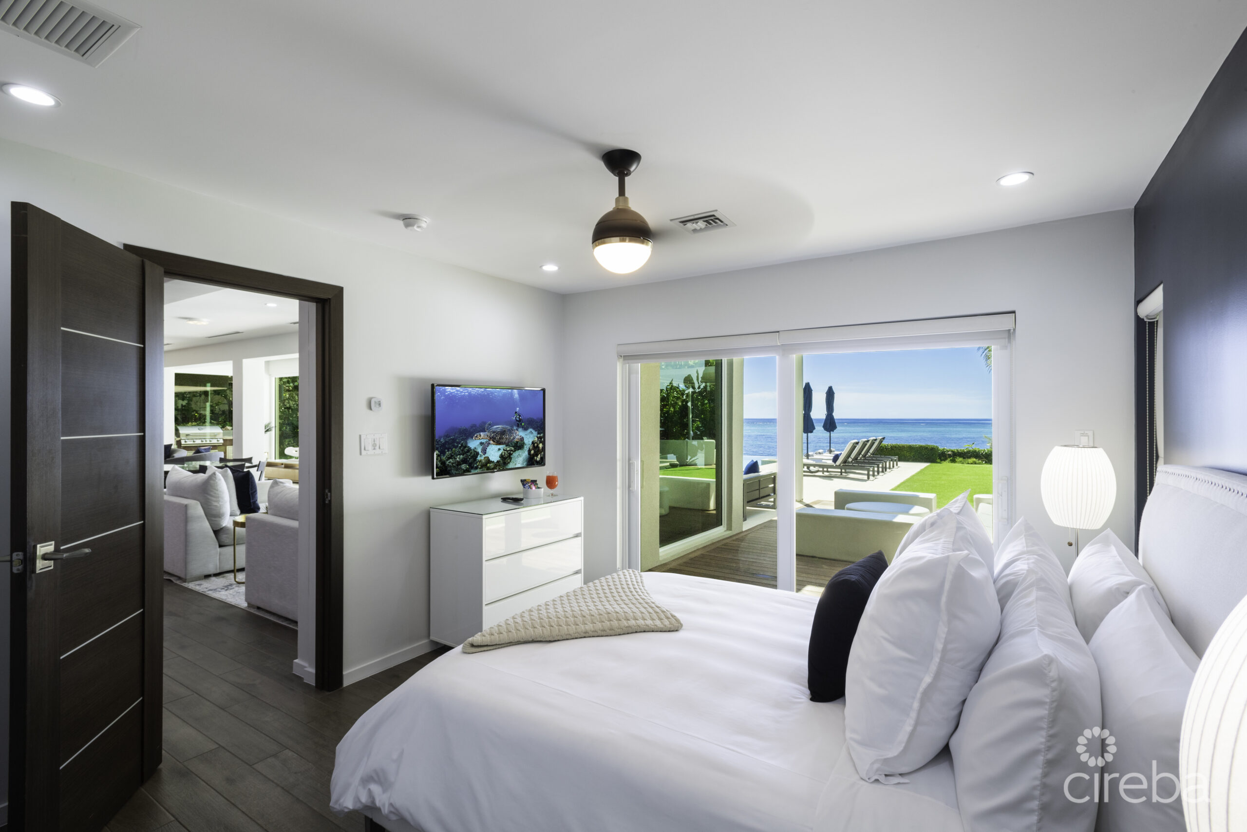 BLACK URCHIN: PRIVATE BEACHFRONT ESTATE