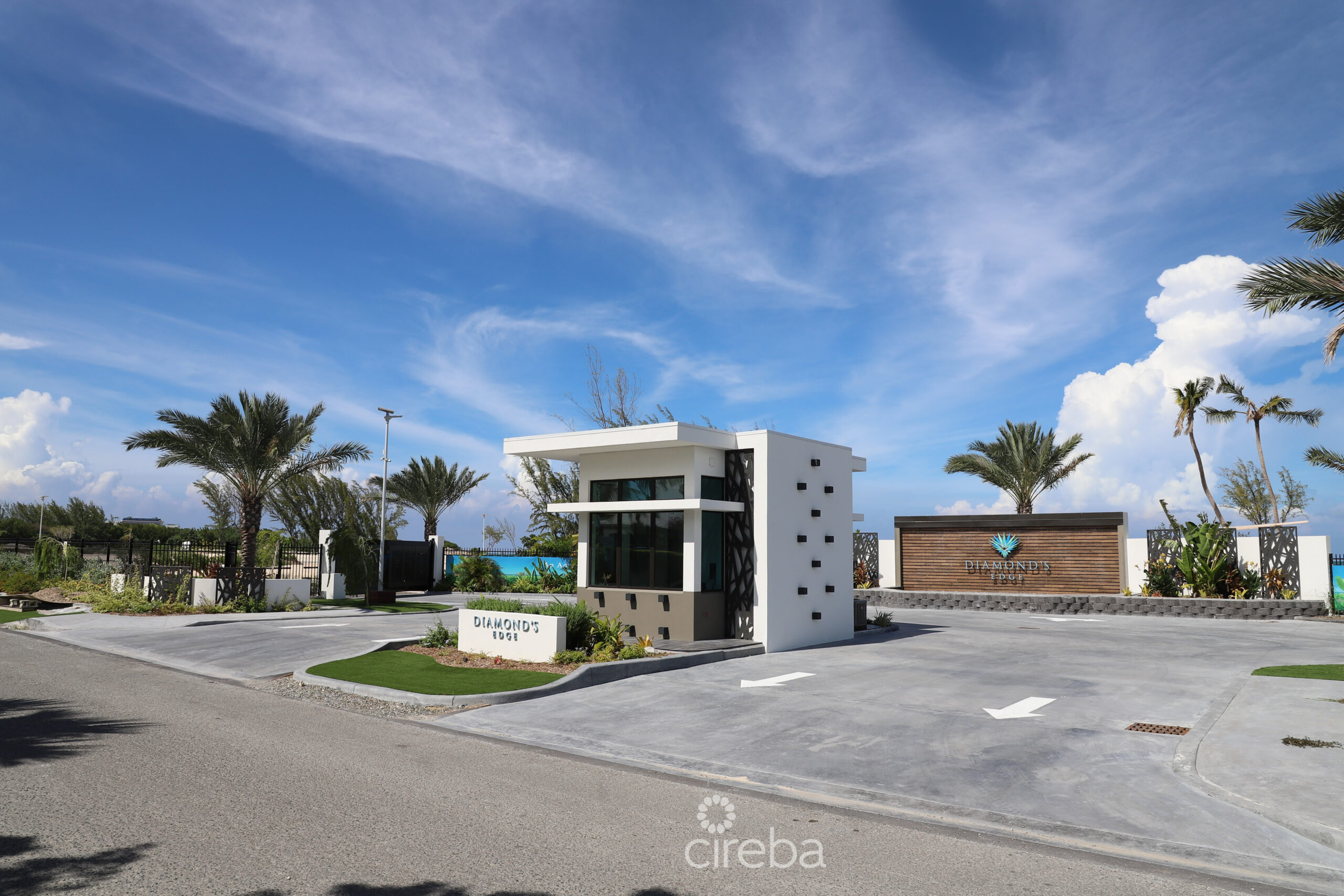 DIAMOND’S EDGE WATERFRONT ESTATE LOT 9