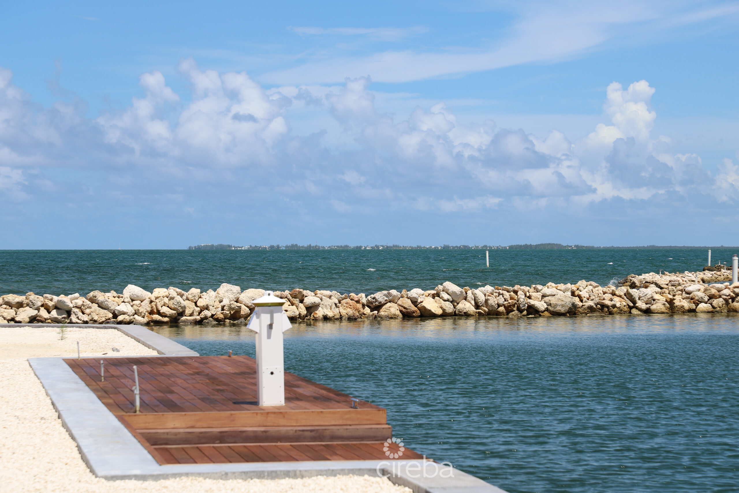 DIAMOND’S EDGE WATERFRONT ESTATE LOT 9