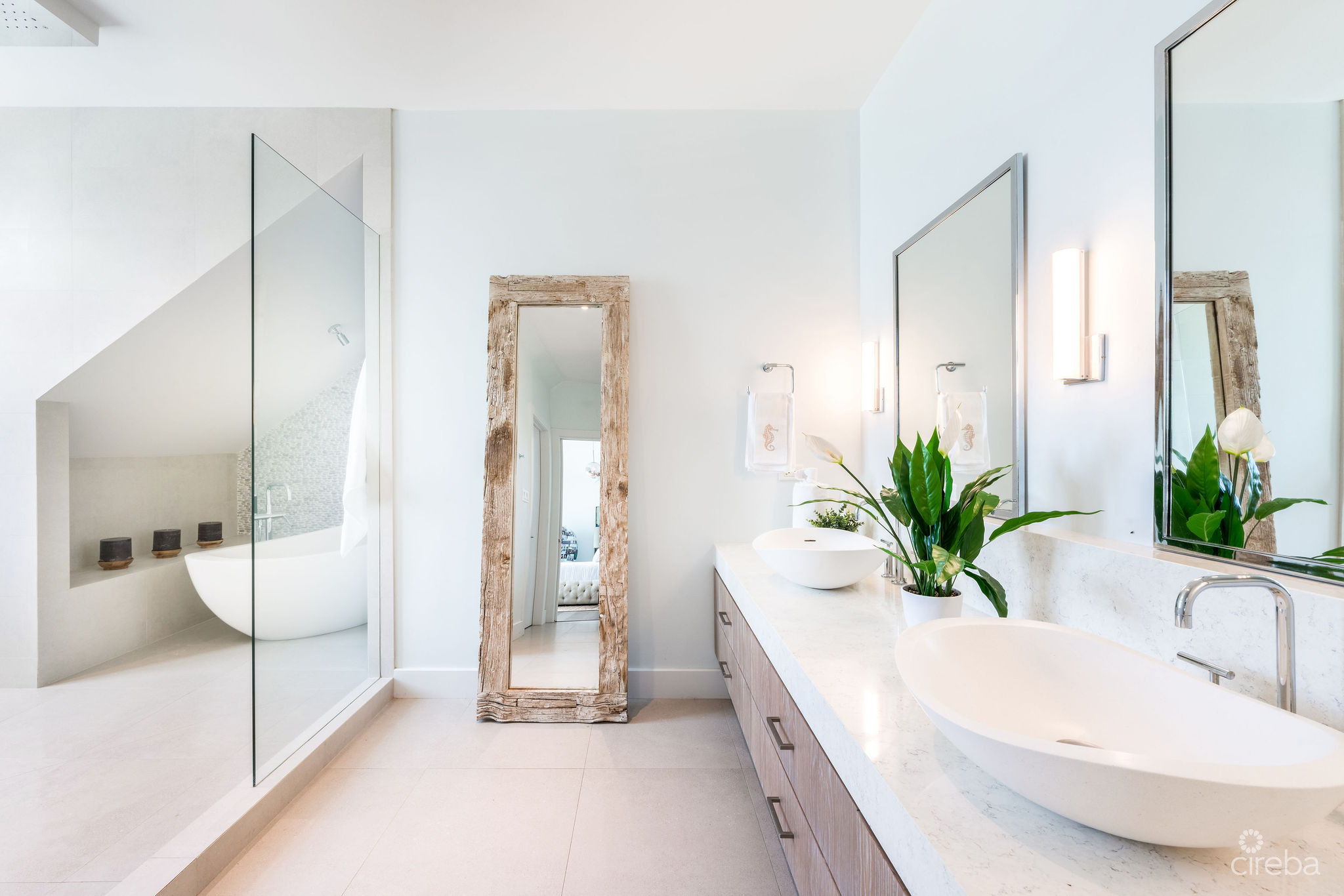 KOKO KAI, RUM POINT HOME & COTTAGE