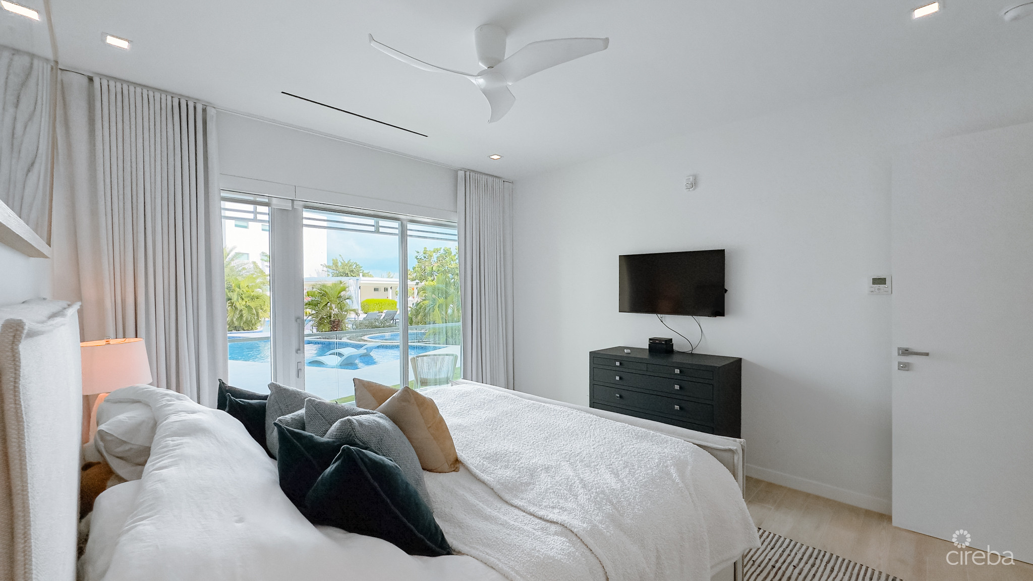 ONE CANAL POINT – SEVEN MILE CORRIDOR