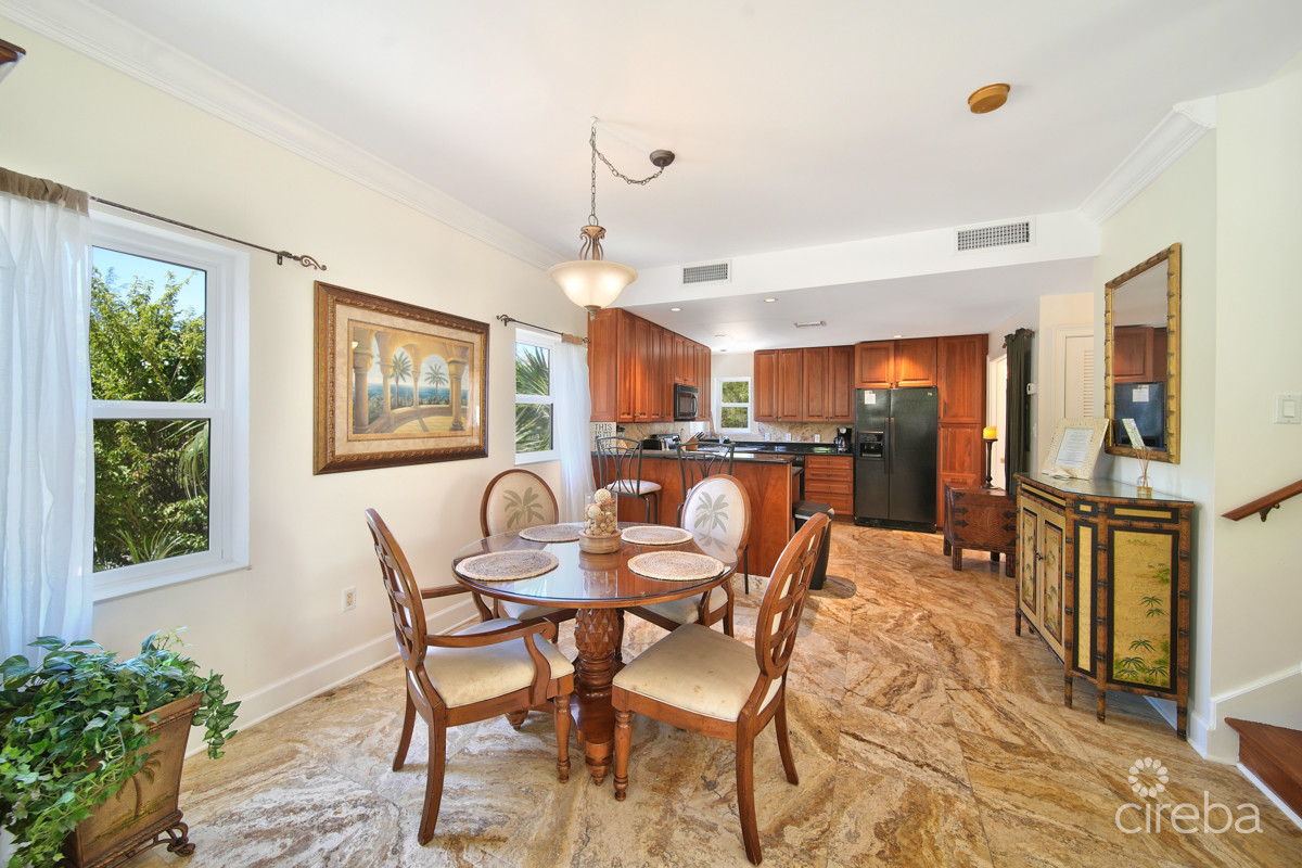 SEACLIFF YELLOW LOCATED IN COTTAGE