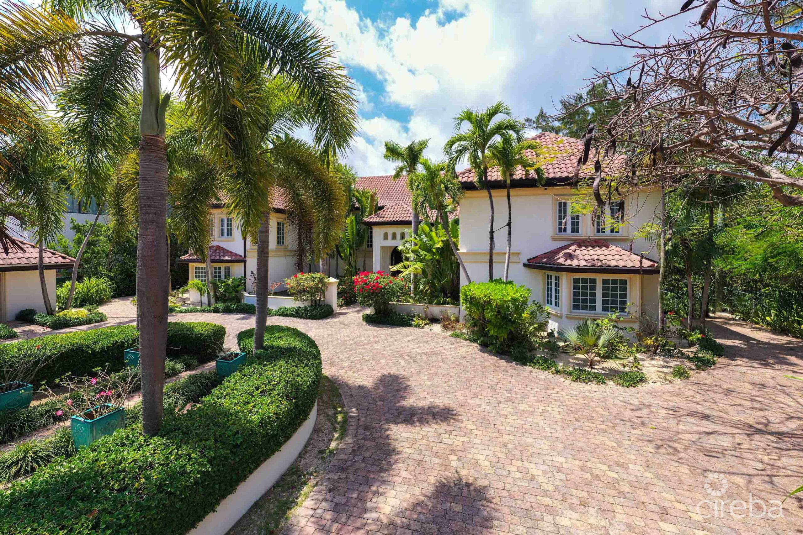 COCONUT WALK –  SEVEN MILE BEACH ESTATE